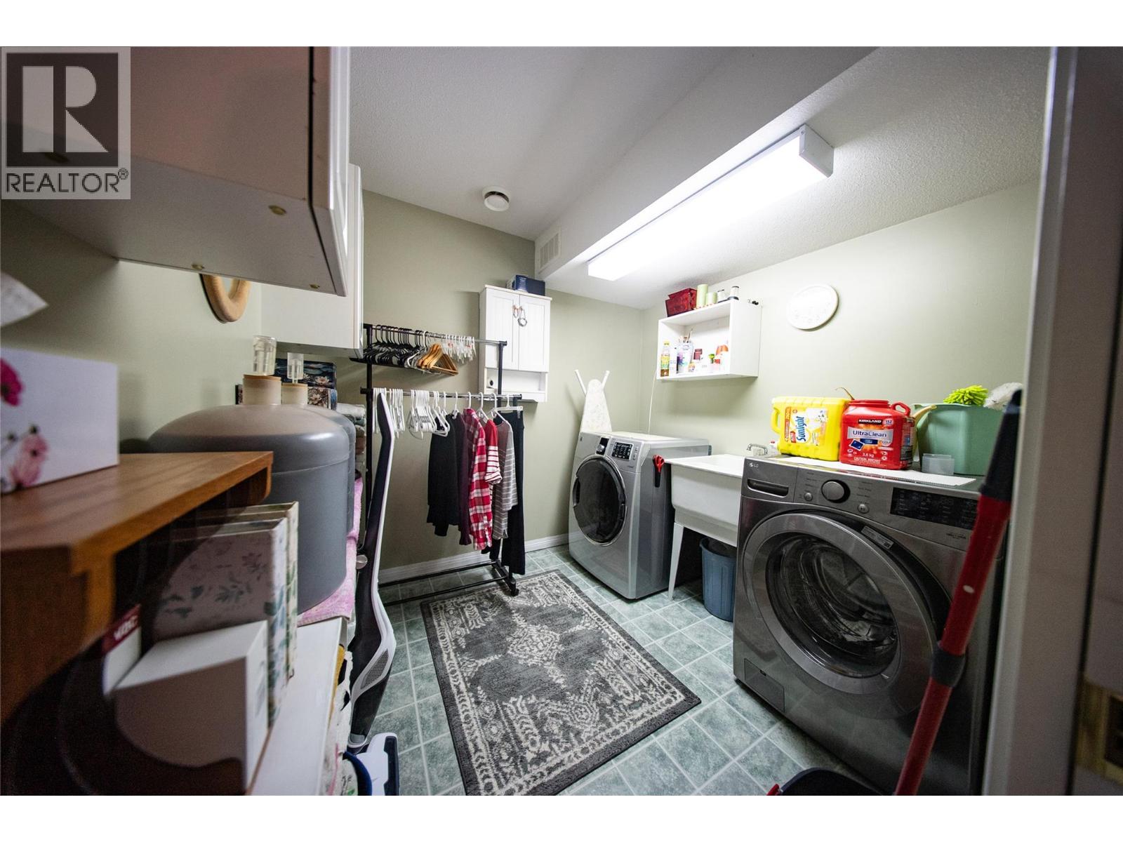 1350 Gregory Road, West Kelowna