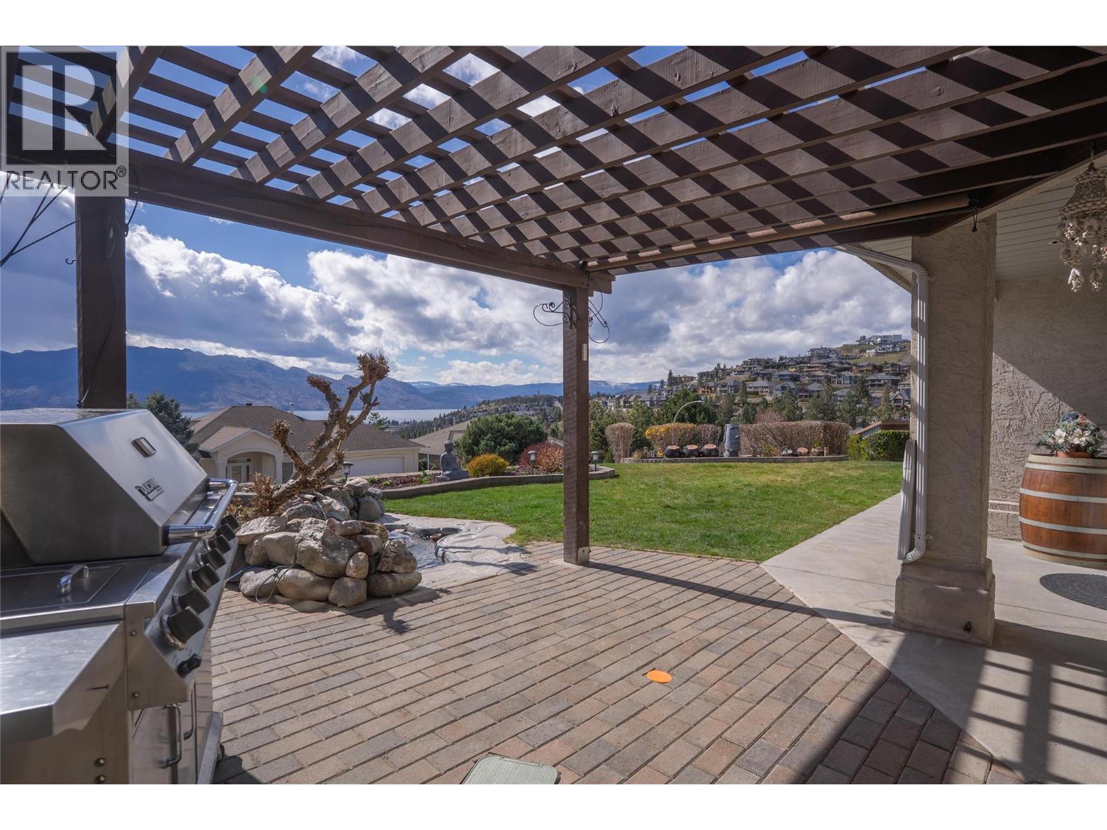 1350 Gregory Road, West Kelowna
