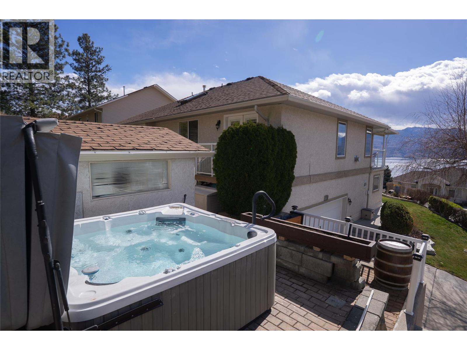 1350 Gregory Road, West Kelowna