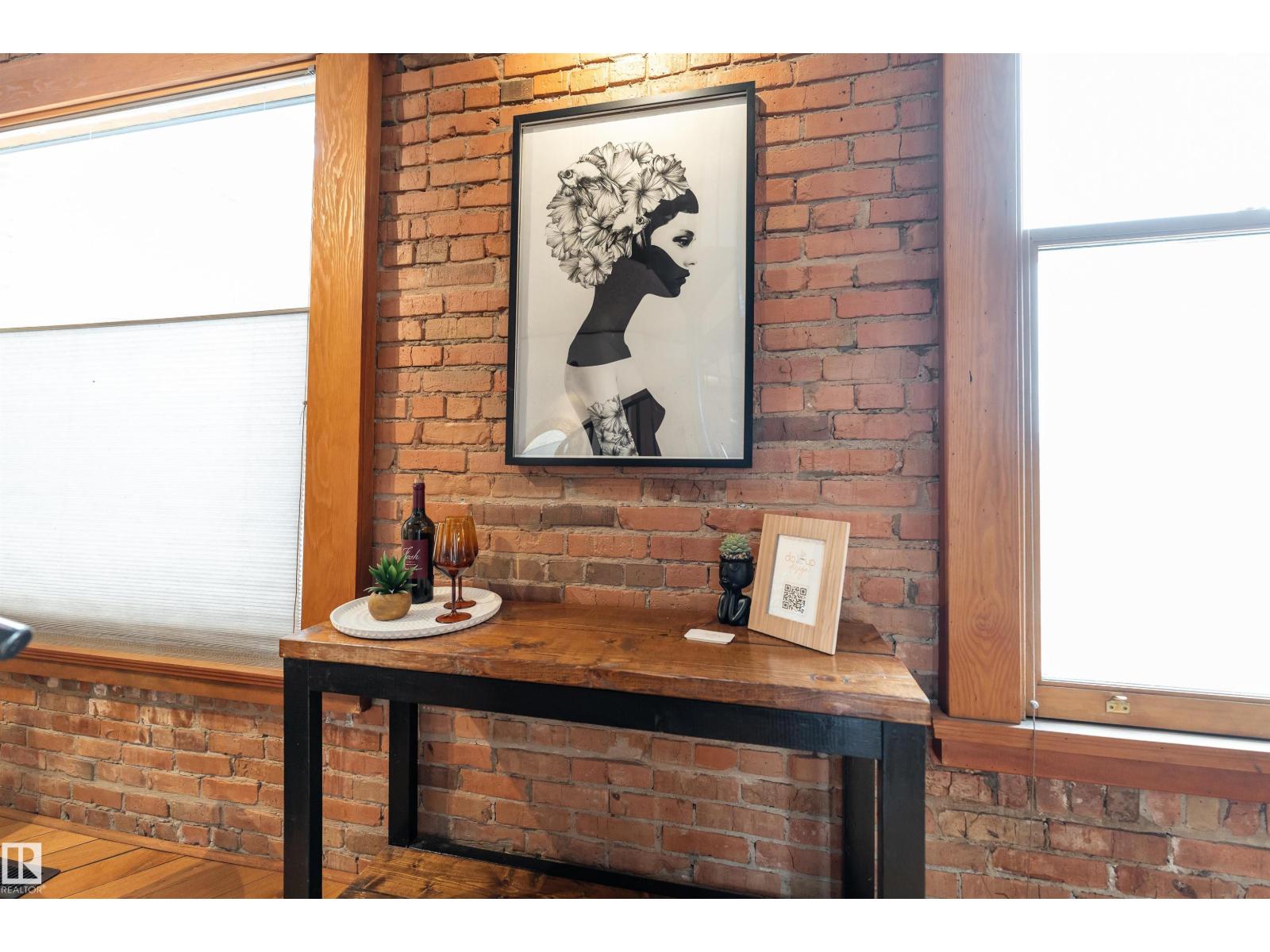 #301 10141 95 ST NW - 17