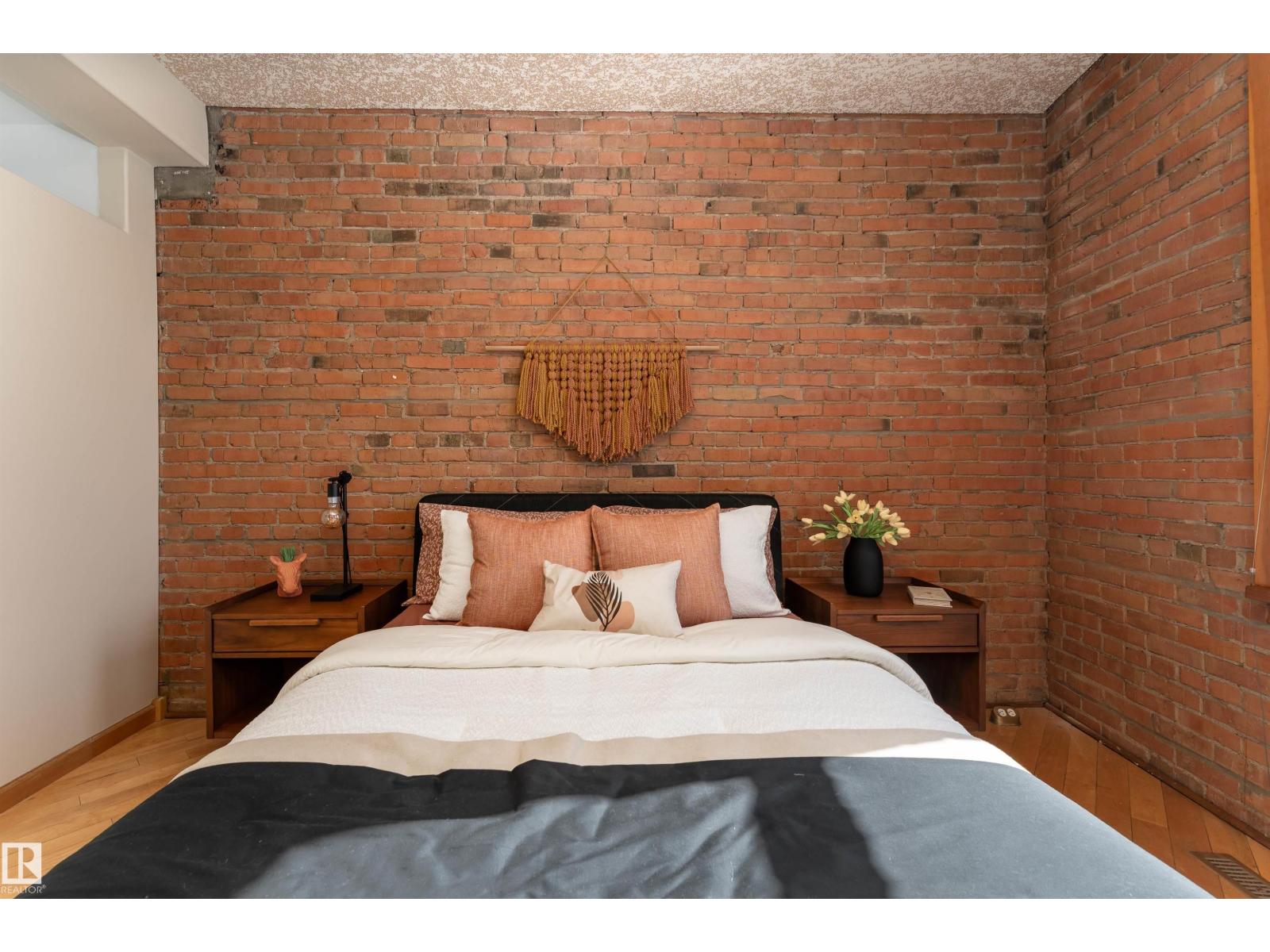 #301 10141 95 ST NW, Edmonton