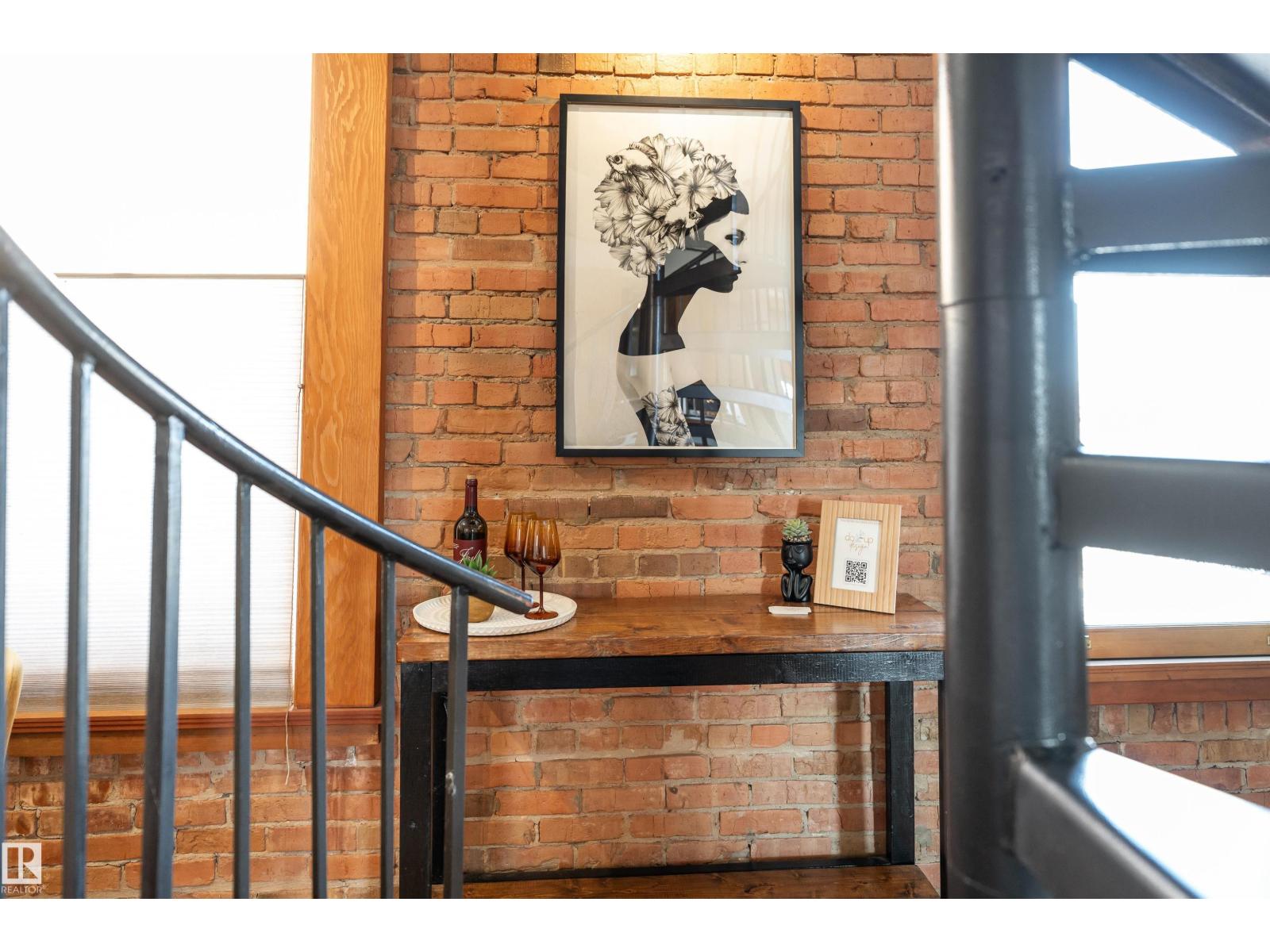 #301 10141 95 ST NW - 29