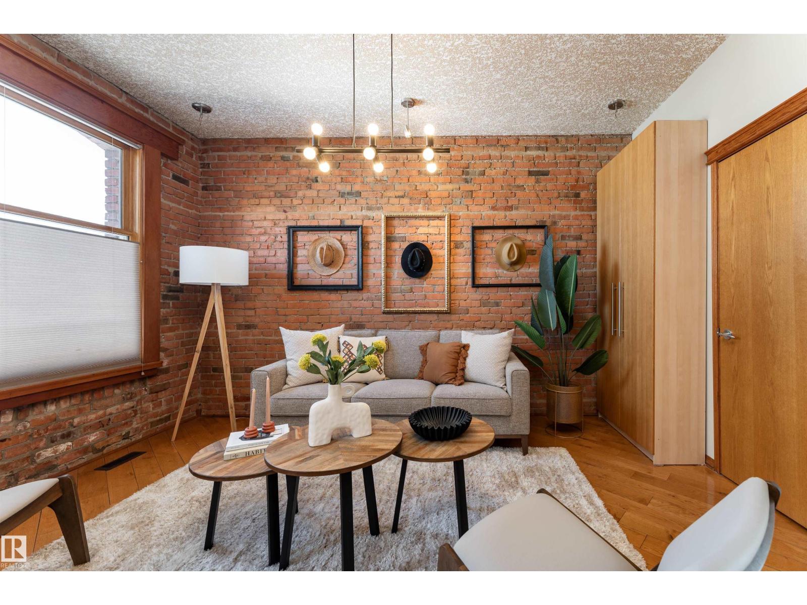 #301 10141 95 ST NW, Edmonton