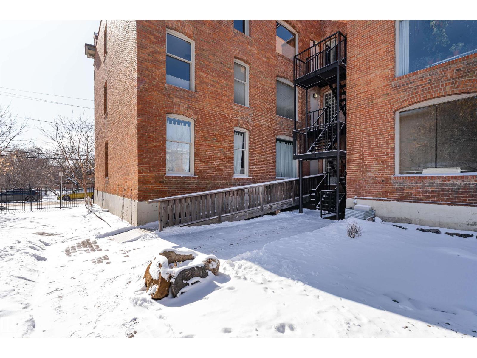 #301 10141 95 ST NW, Edmonton