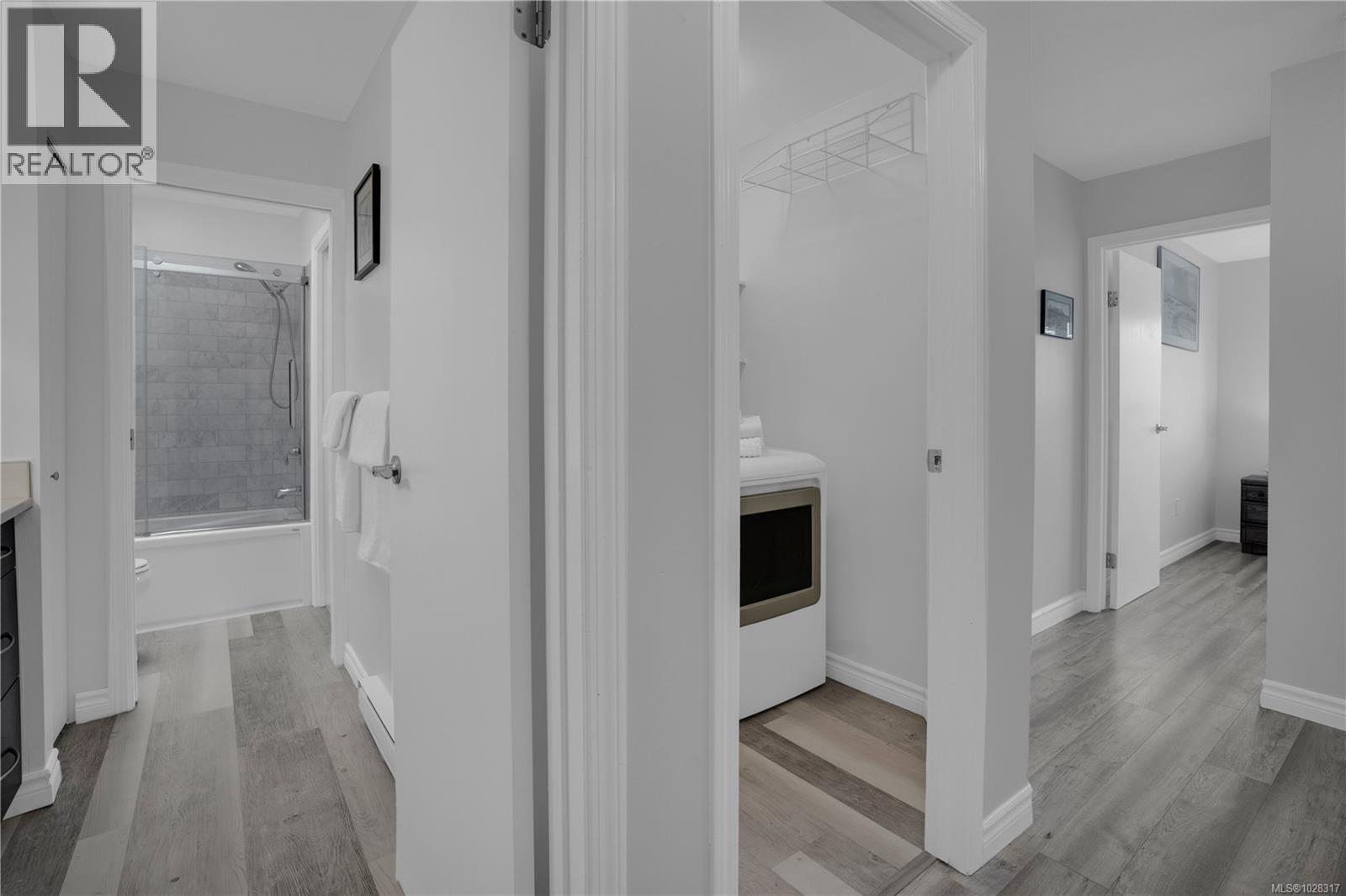 408 1436 Harrison St, Victoria