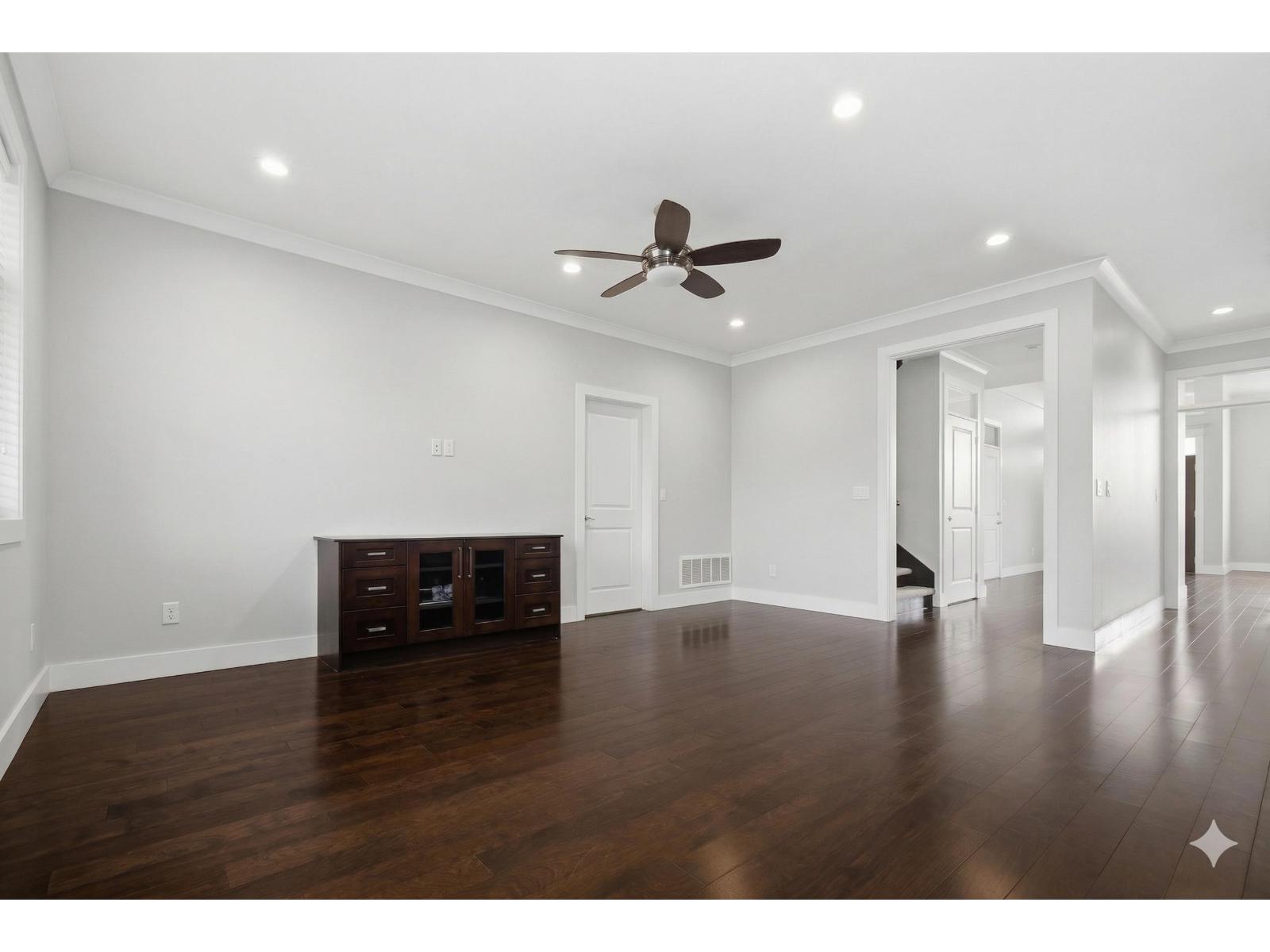 32141 HILLCREST AVENUE, Mission