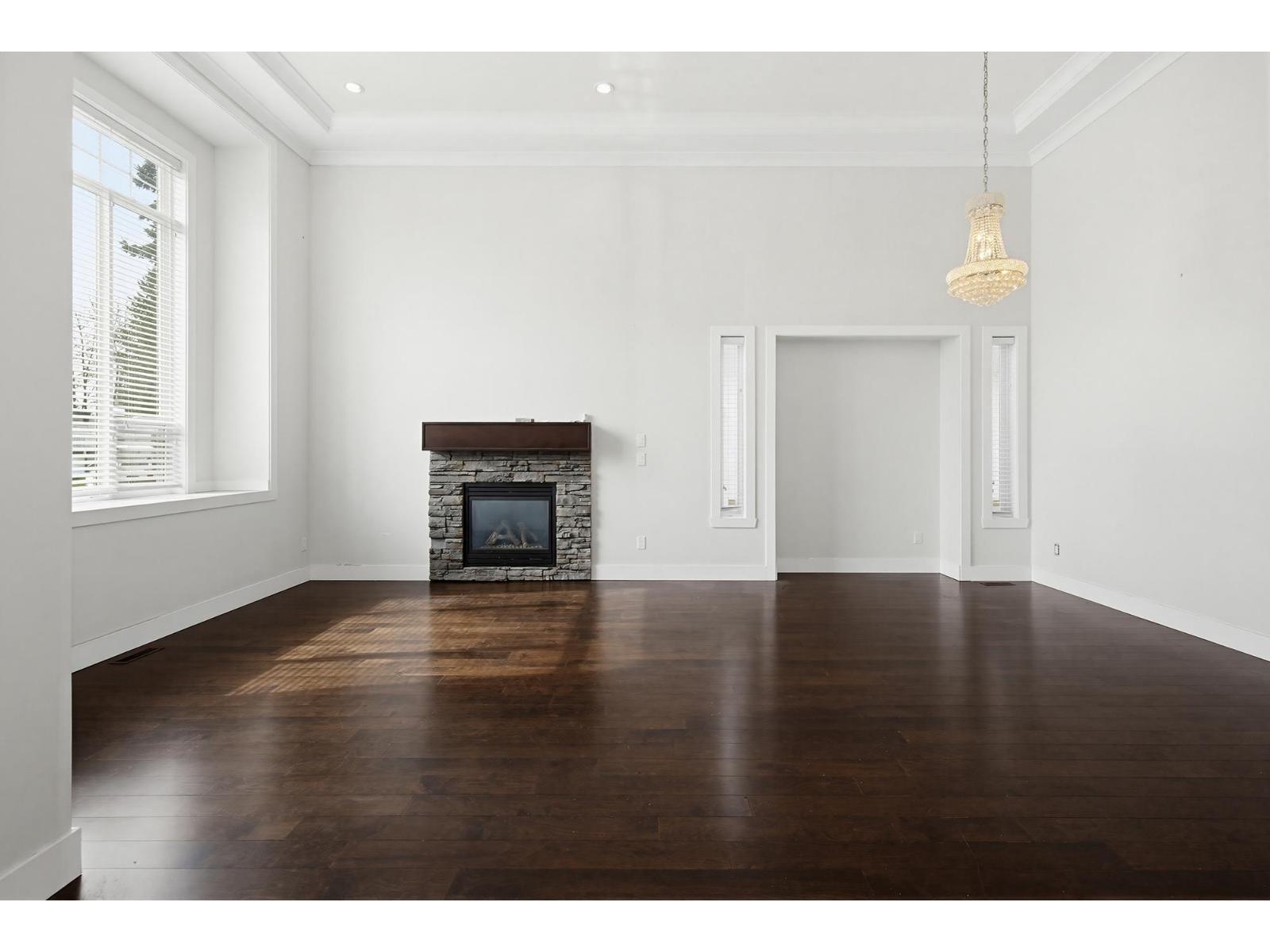 32141 HILLCREST AVENUE, Mission