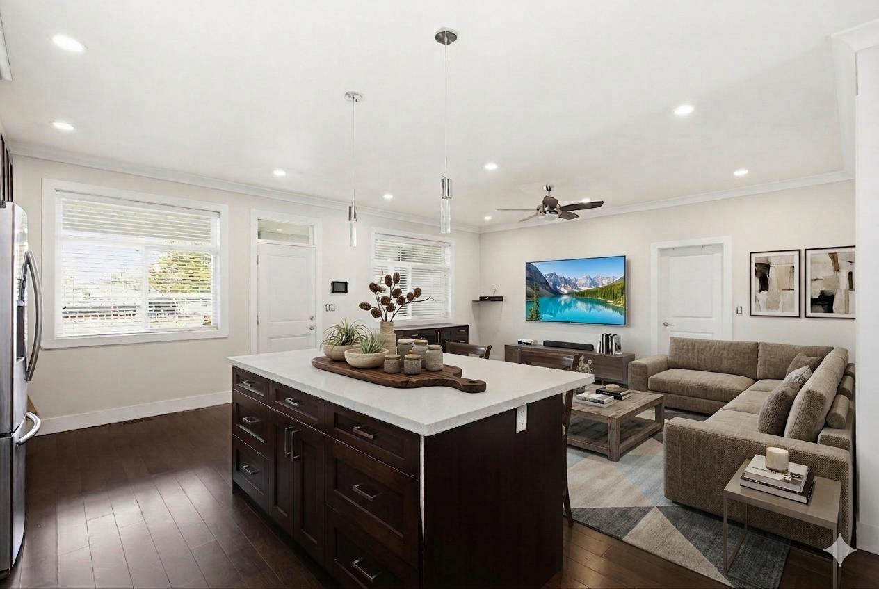 32141 HILLCREST AVENUE, Mission