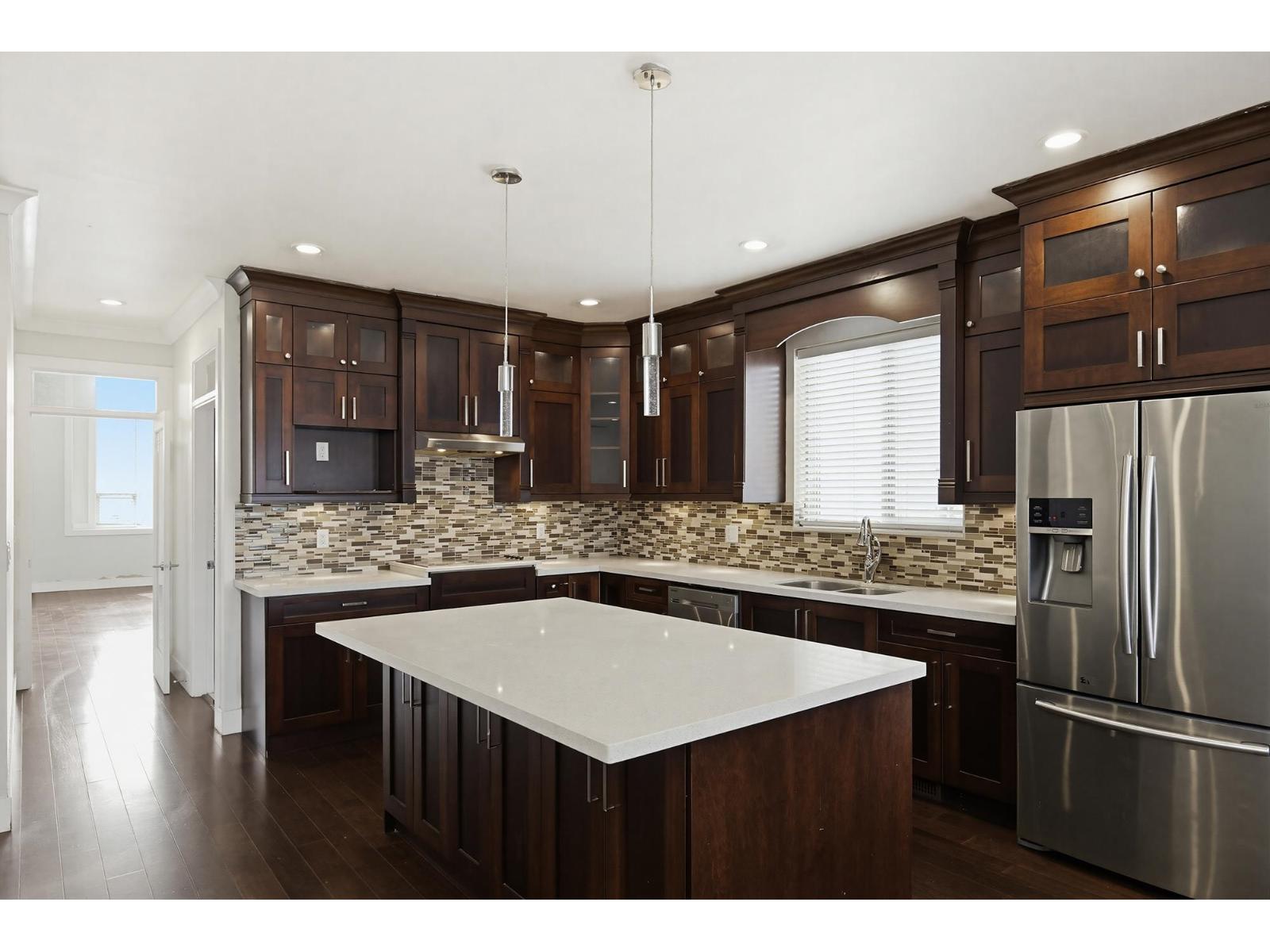 32141 HILLCREST AVENUE, Mission