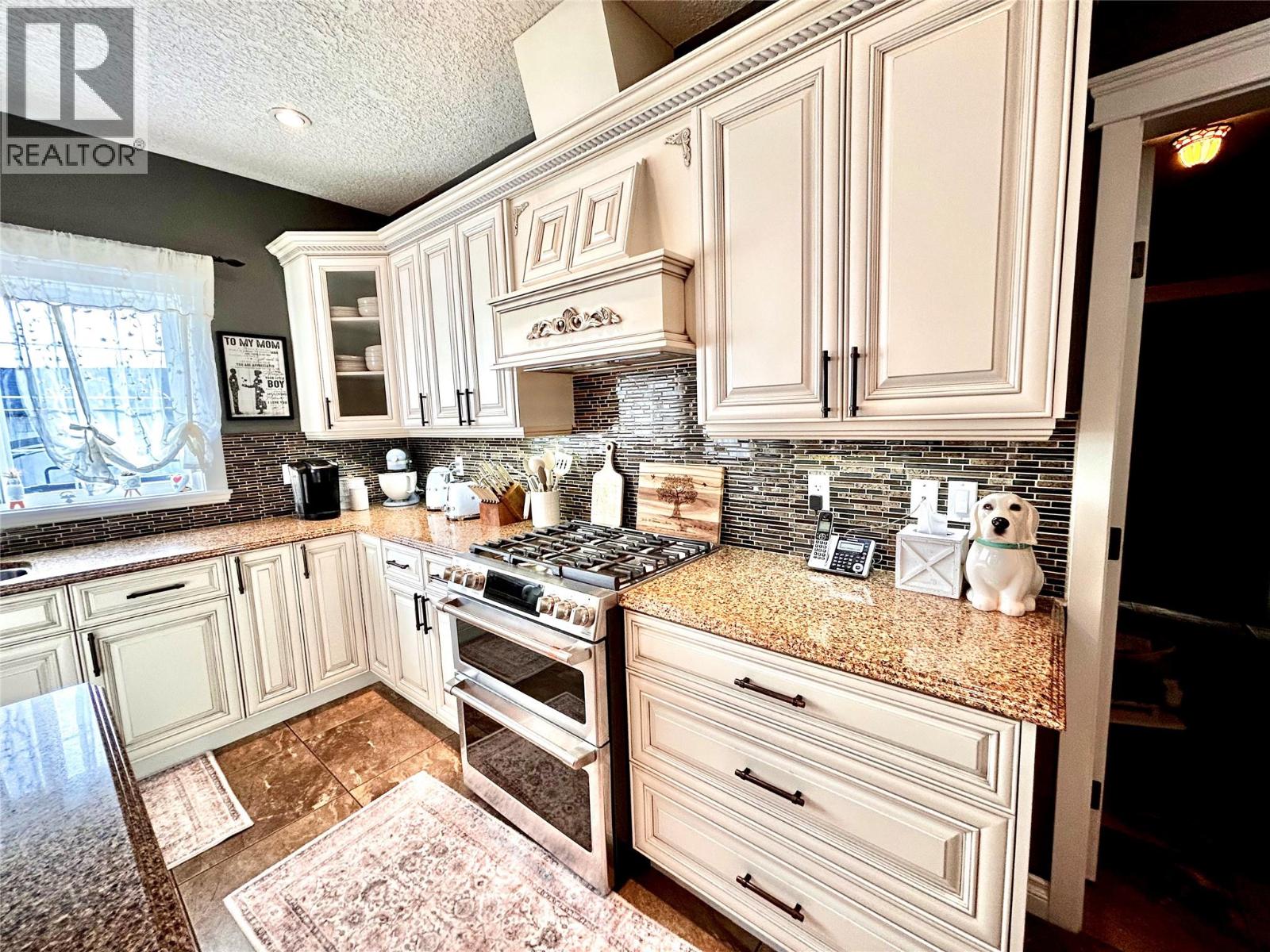 276 WAPITI CRESCENT - 7