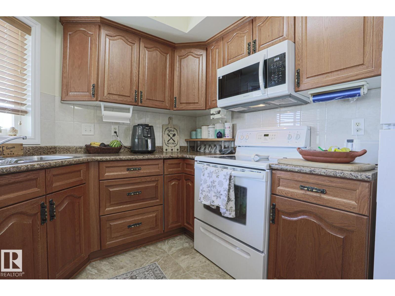 #314 8528 82 AV NW, Edmonton