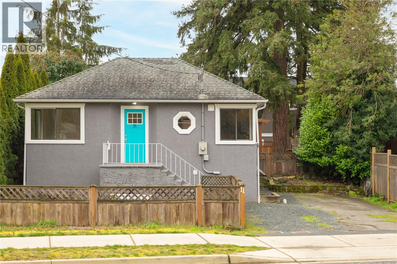 11 FOURTH ST - Image 2