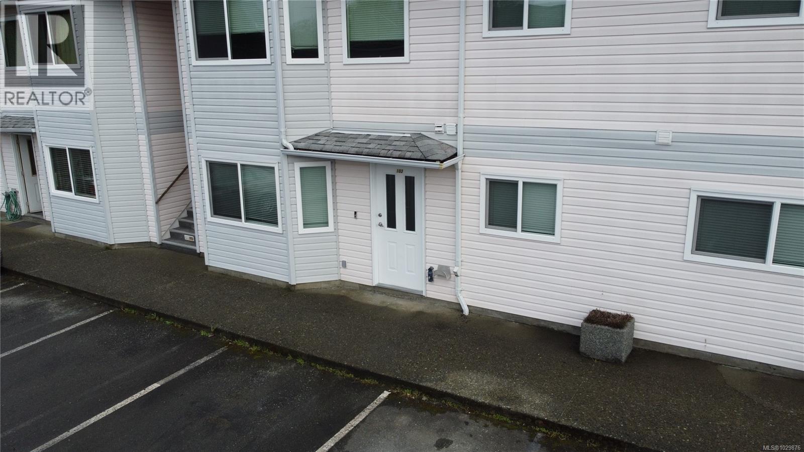 #103 2425 Lewis St - 24