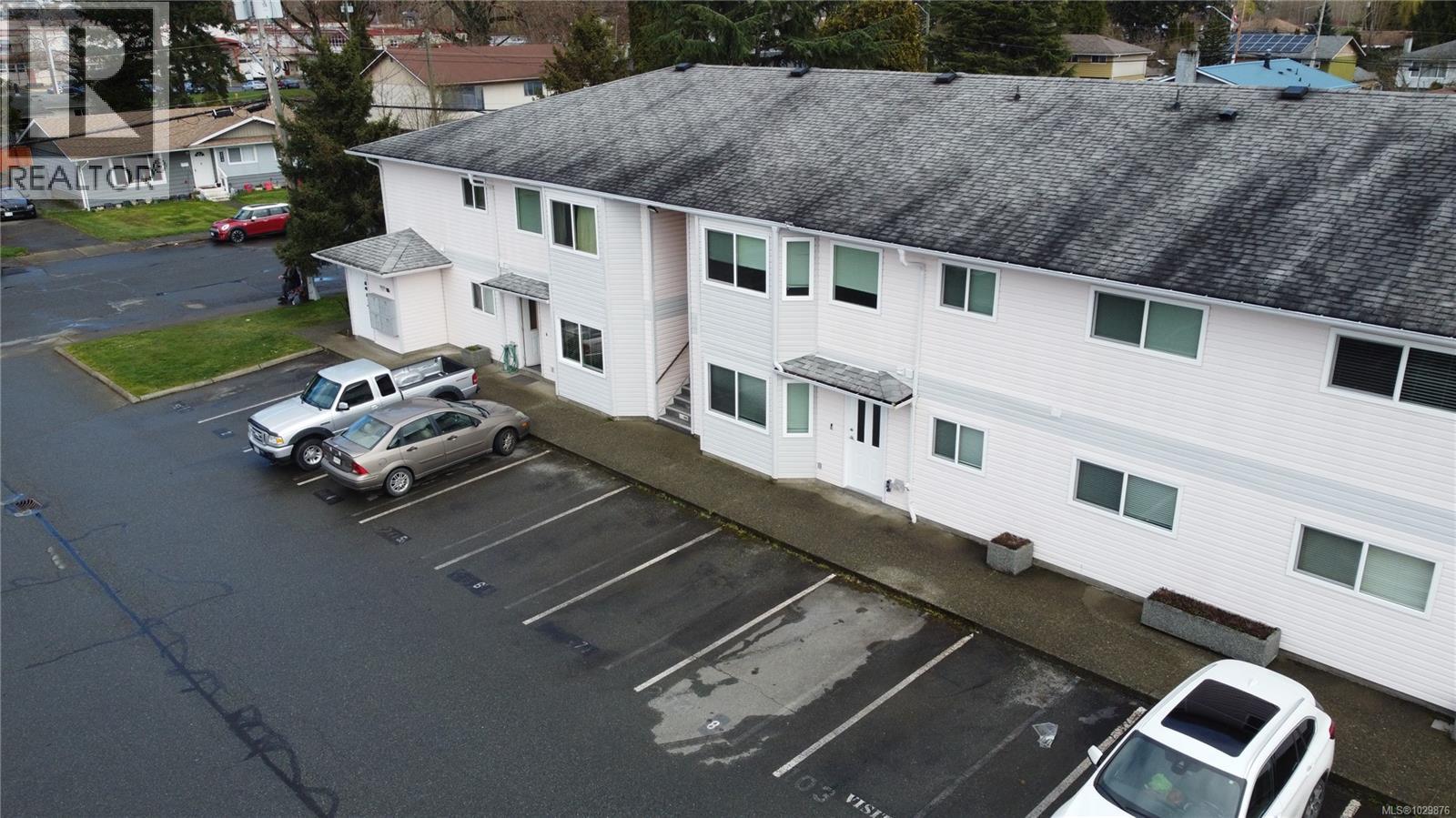 #103 2425 Lewis St - 5