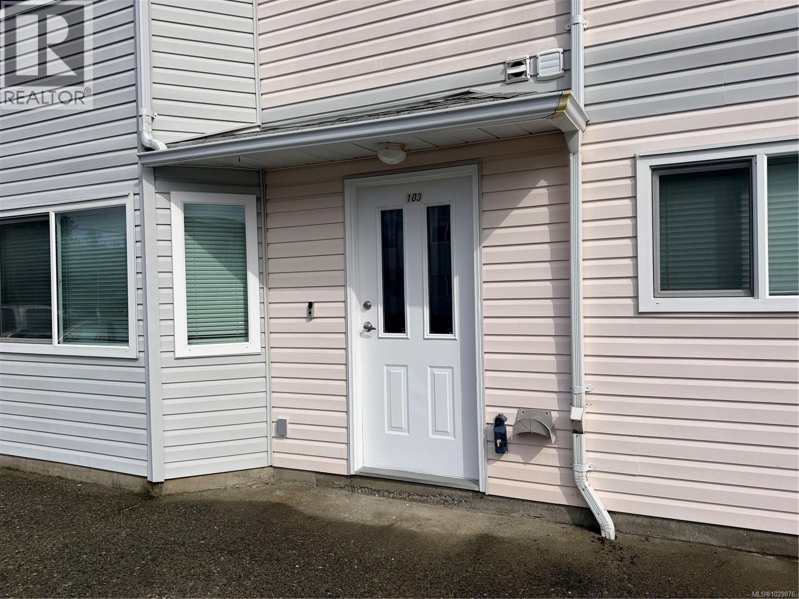 #103 2425 Lewis St - 6