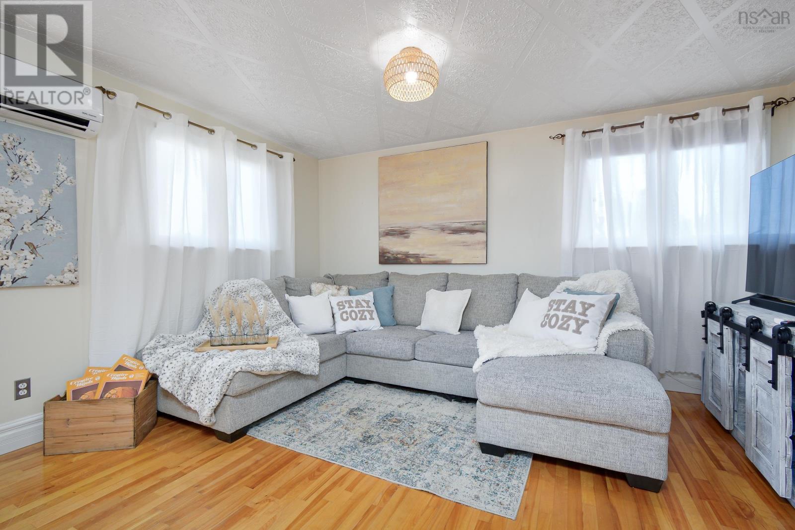 Property 39 of 40 of 100 BORDEN Street