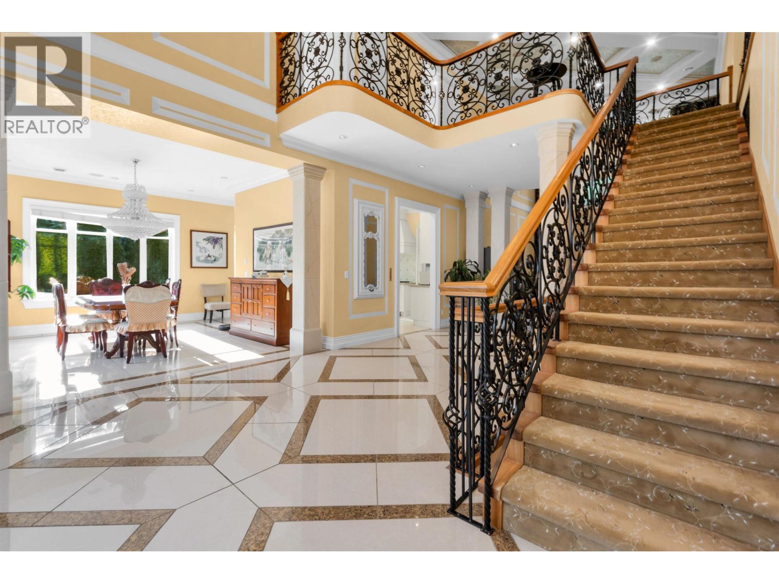 8233 GOVERNMENT ROAD, Burnaby