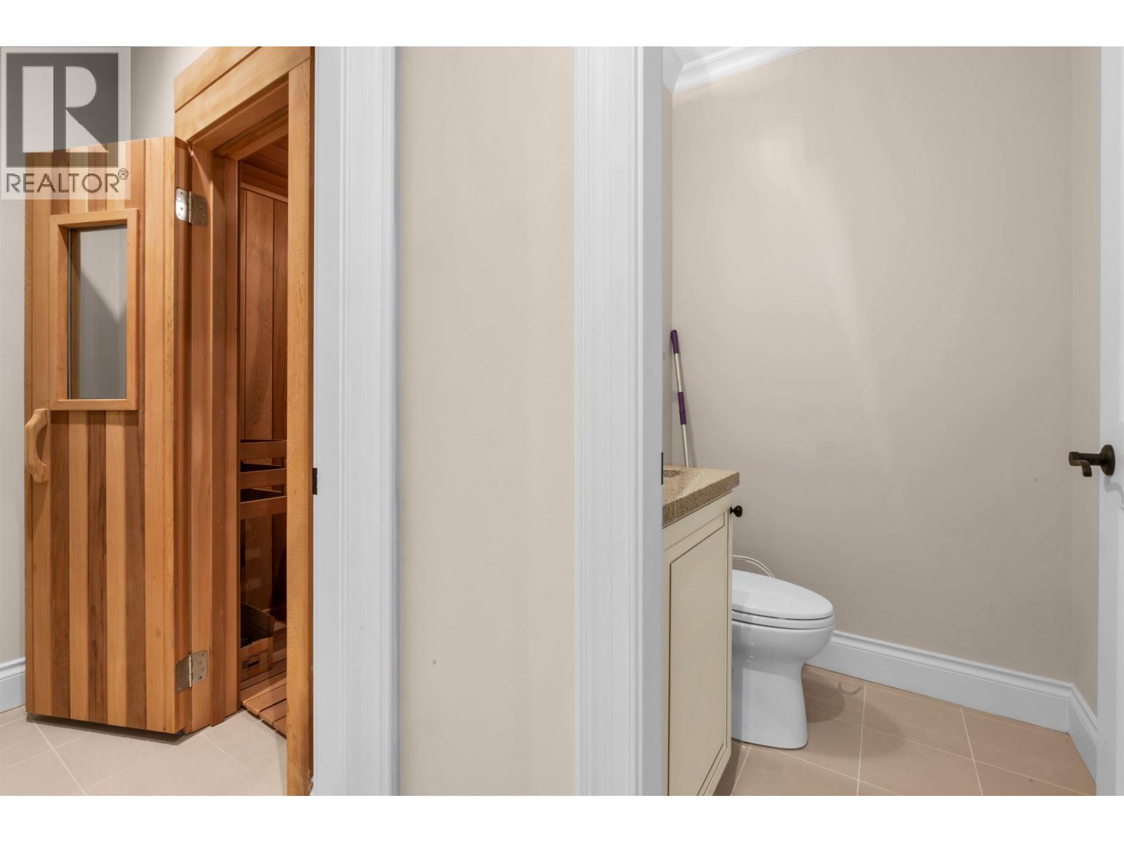 8233 GOVERNMENT ROAD, Burnaby