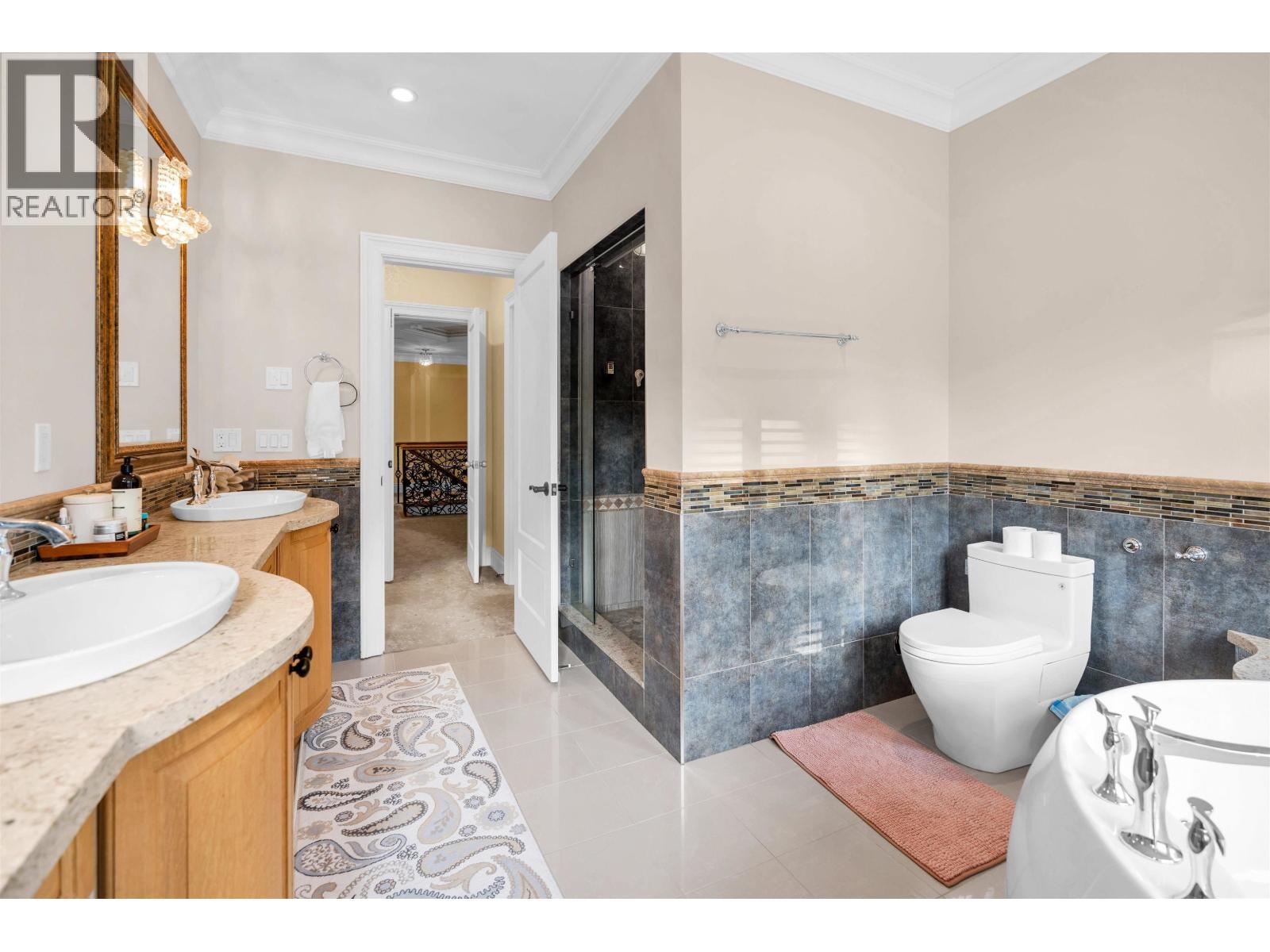 8233 GOVERNMENT ROAD, Burnaby