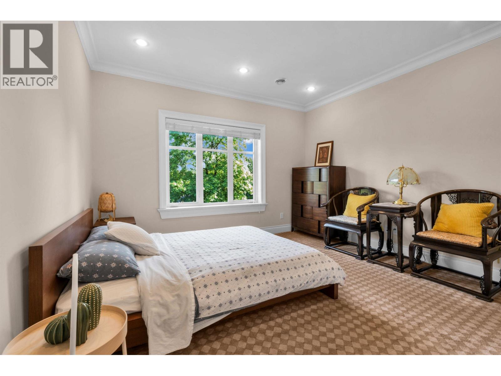 8233 GOVERNMENT ROAD, Burnaby