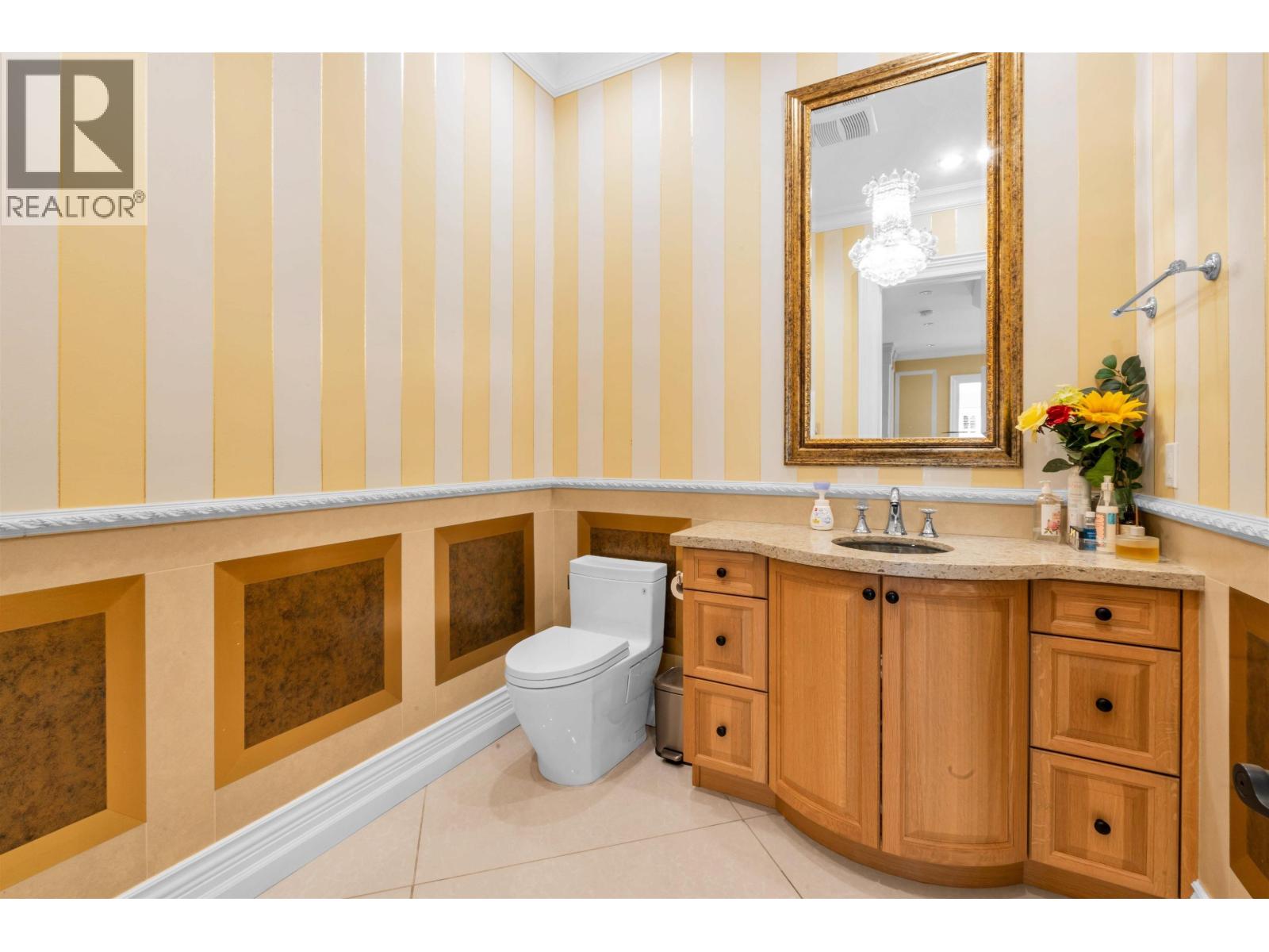 8233 GOVERNMENT ROAD, Burnaby