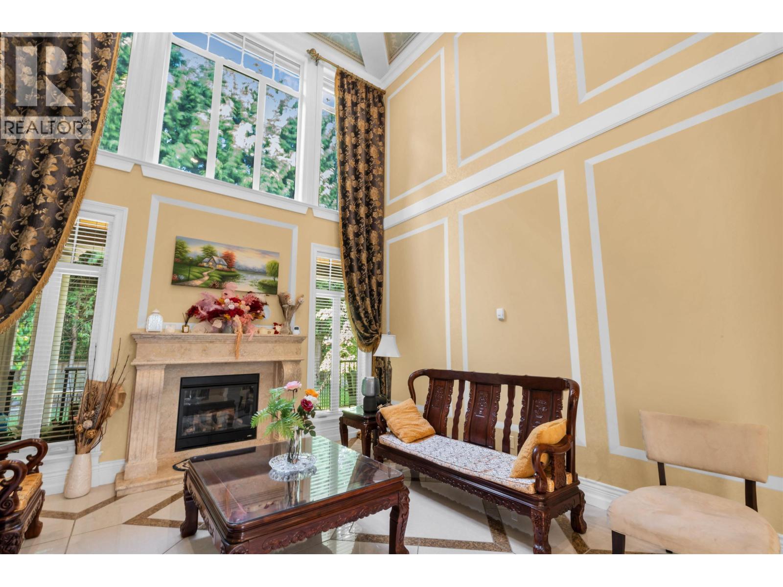 8233 GOVERNMENT ROAD, Burnaby