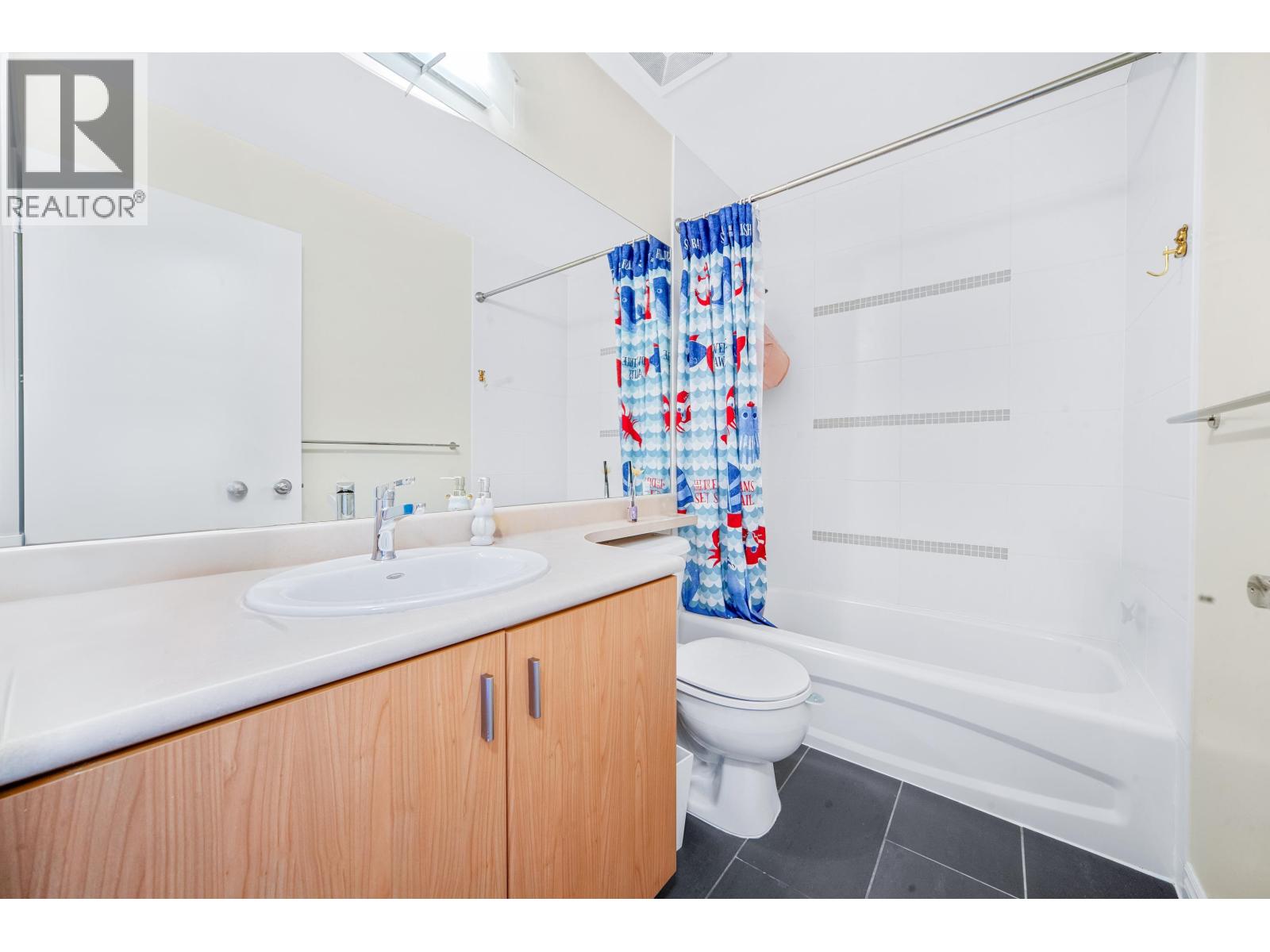 80 6878 SOUTHPOINT DRIVE, Burnaby