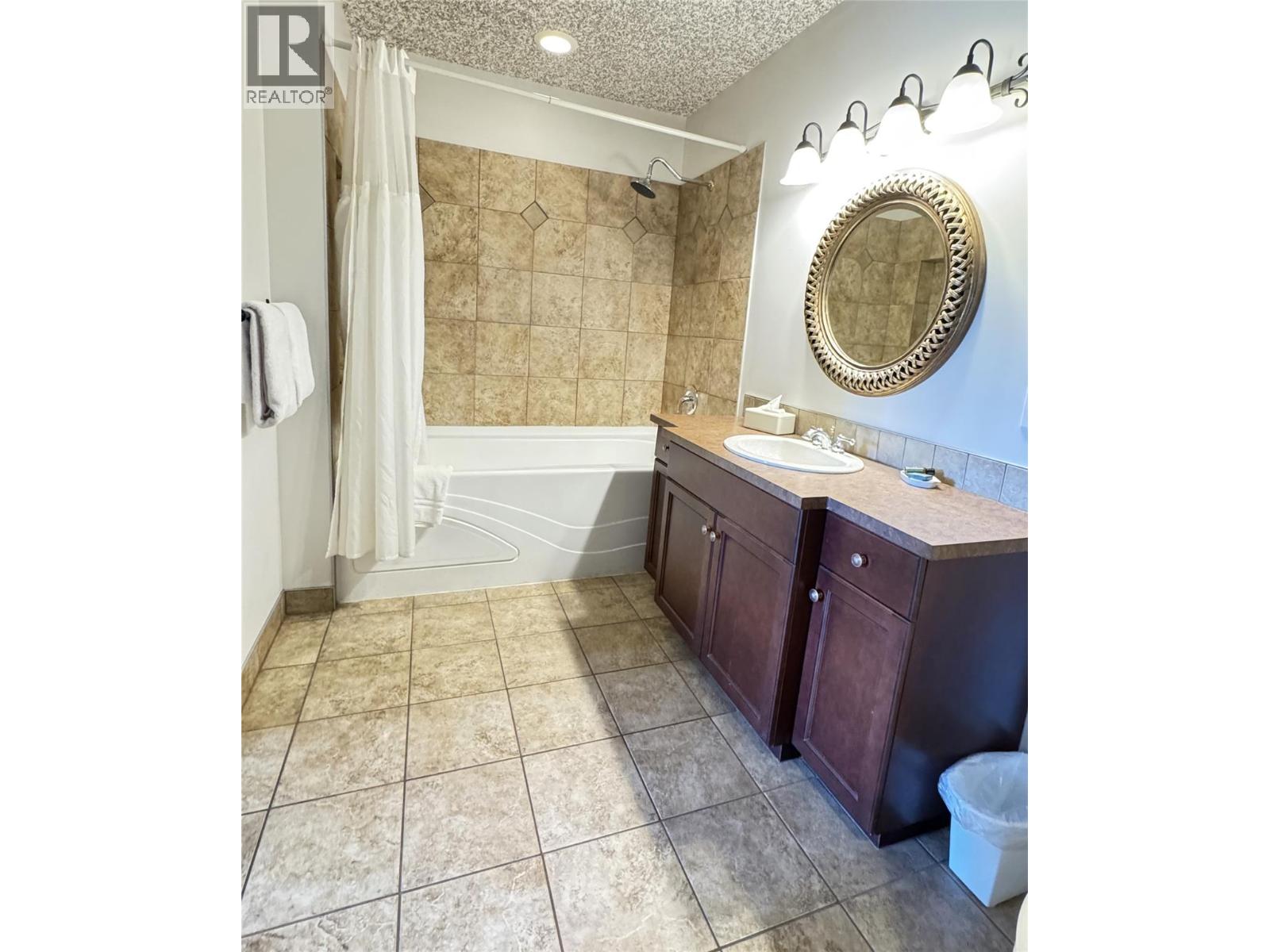300 BIGHORN Boulevard Unit# 322D, Radium Hot Springs