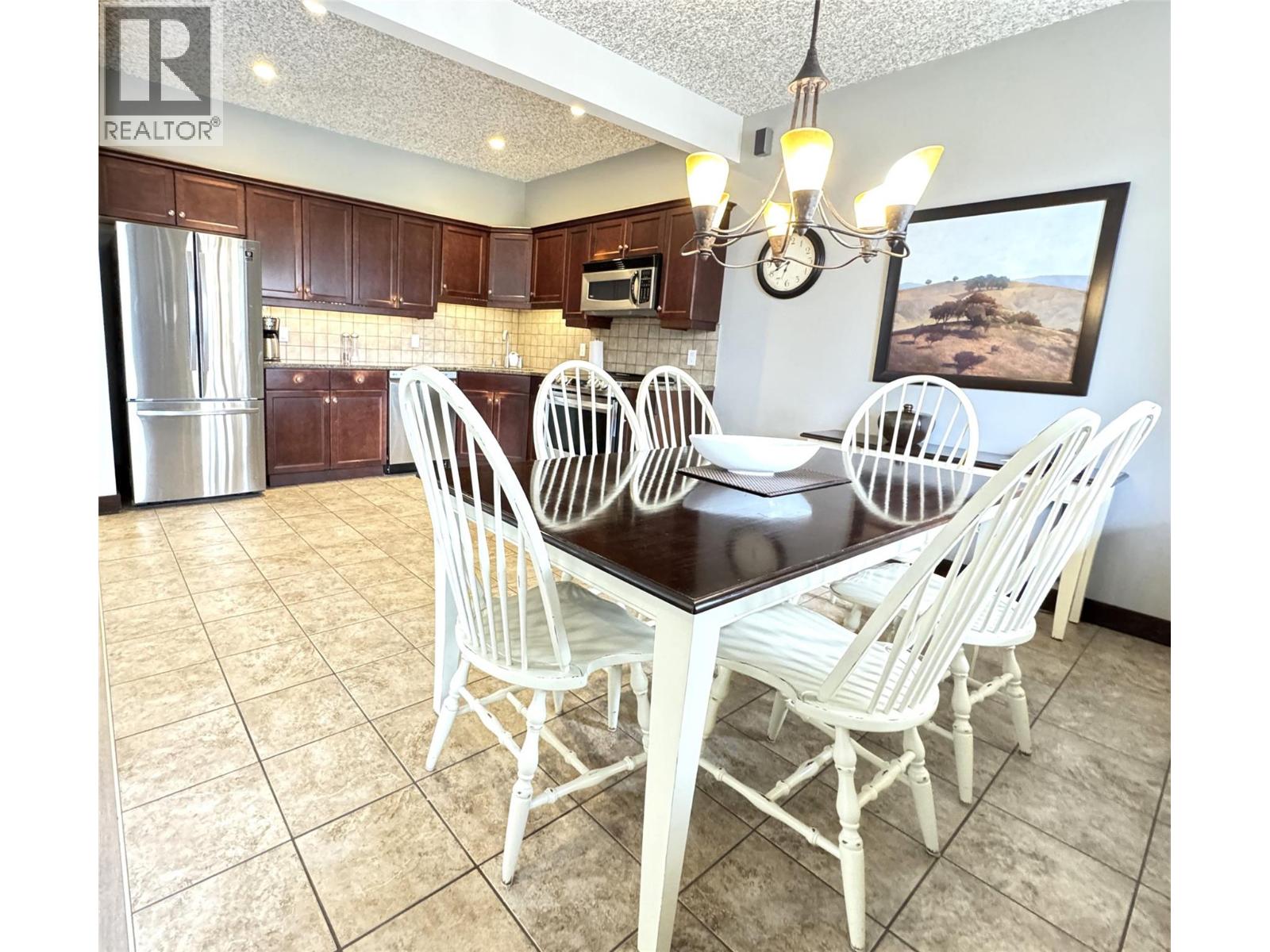 300 BIGHORN Boulevard Unit# 322D, Radium Hot Springs