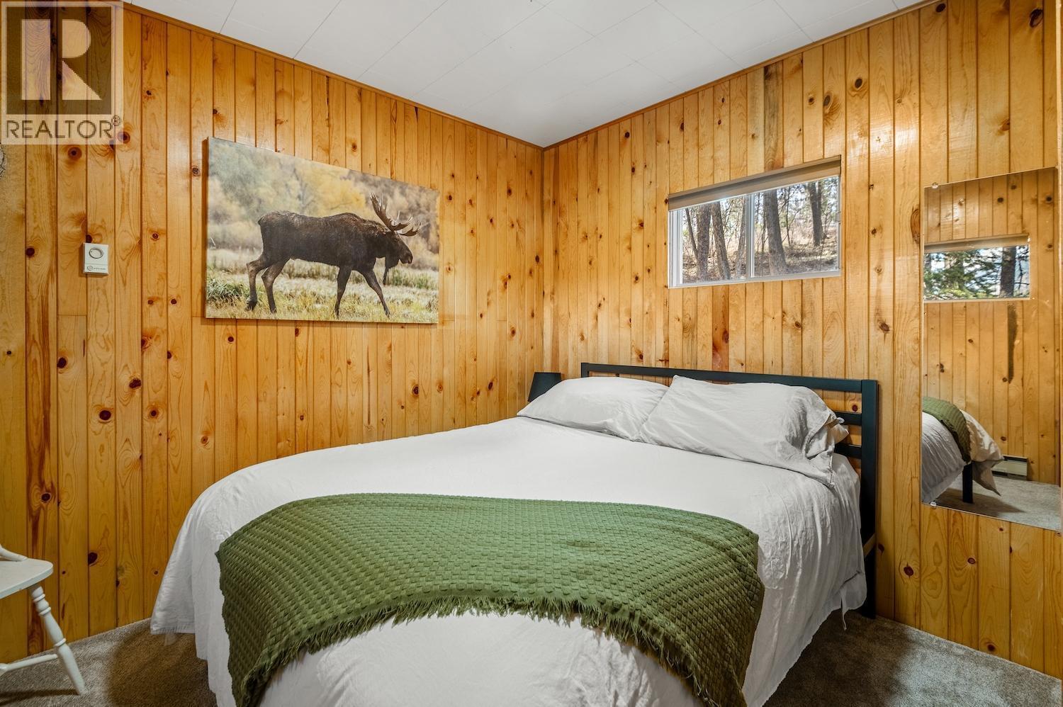 1249 Tie Lake Shore Road South, Jaffray