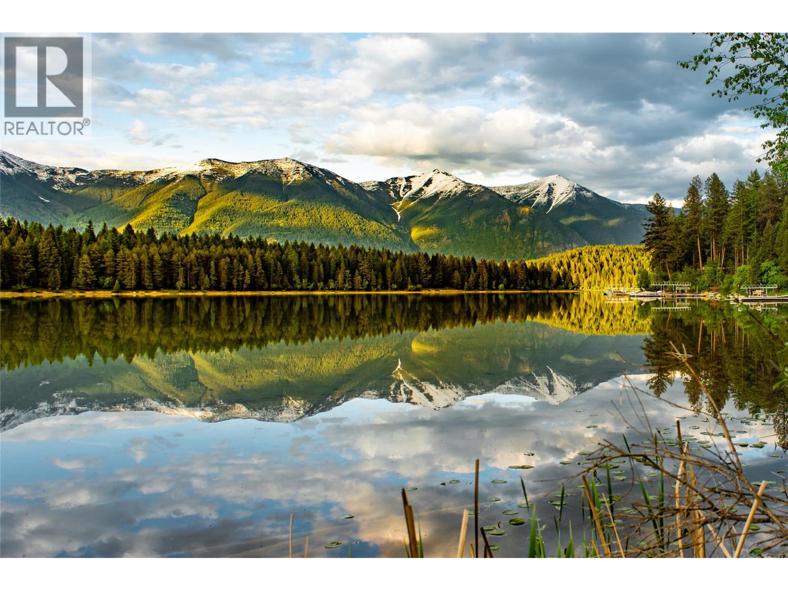 1249 Tie Lake Shore Road South, Jaffray