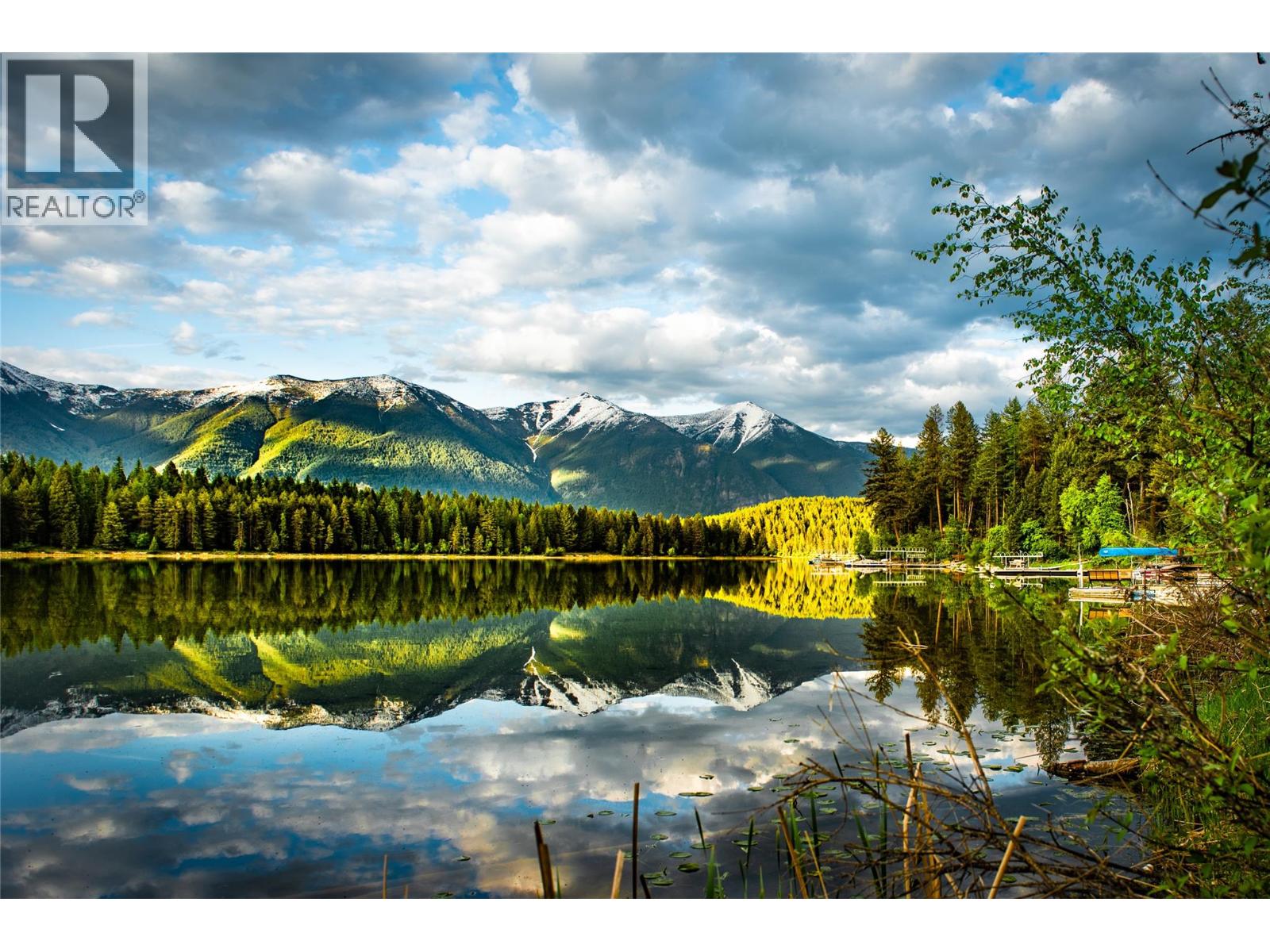 1249 Tie Lake Shore Road South, Jaffray