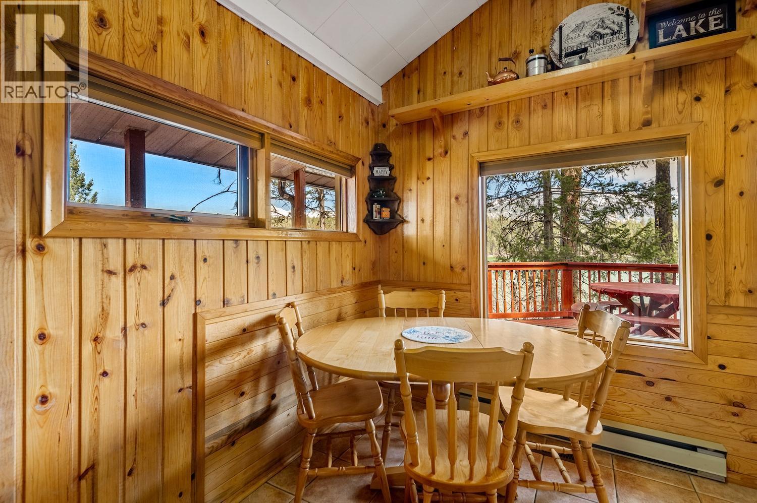 1249 Tie Lake Shore Road South, Jaffray