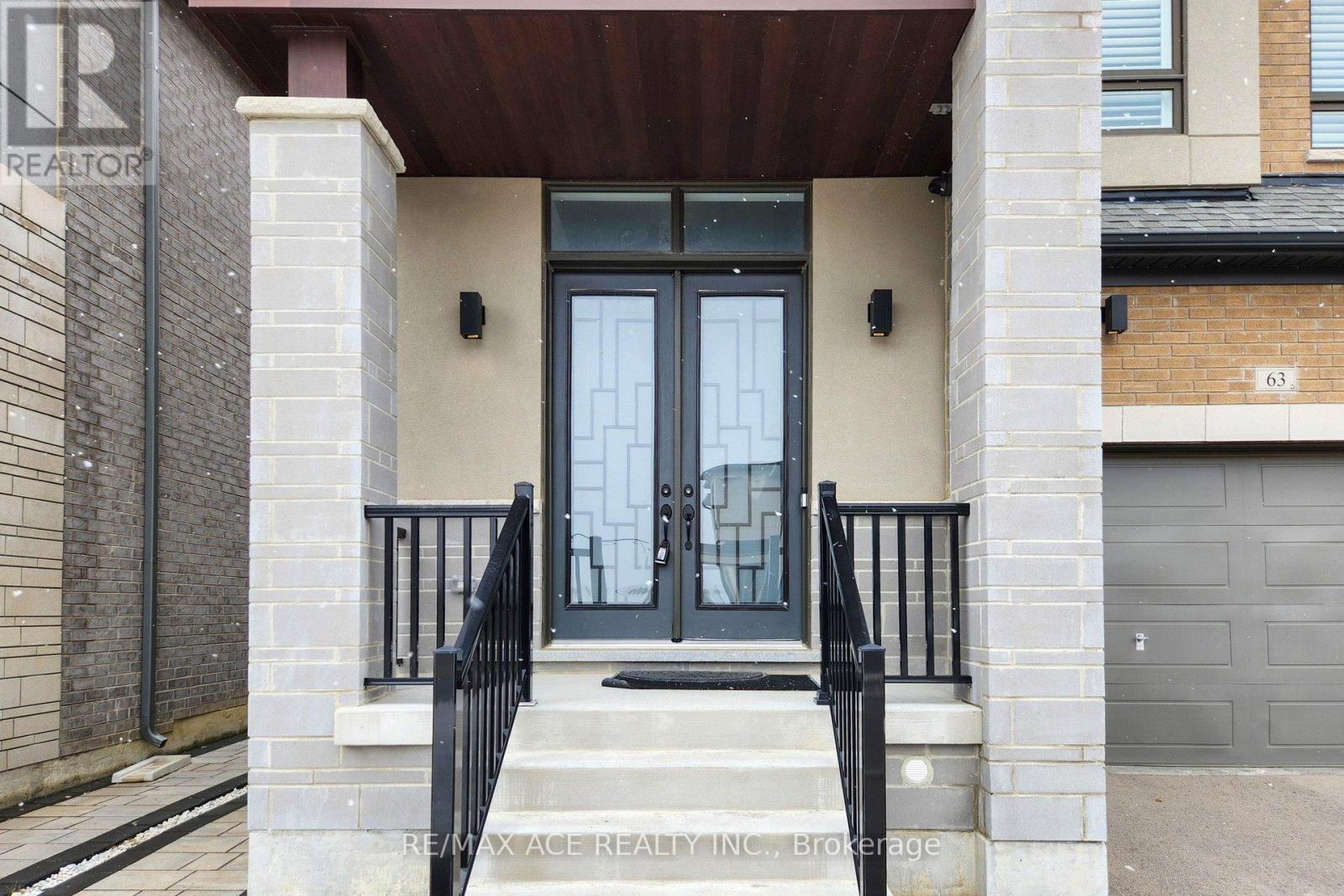63 SUTTONRAIL WAY - 3