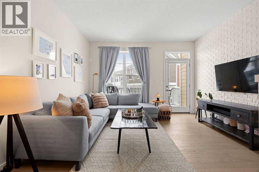 Single Family House for Sale in  Sherwood Row NW Sherwood Calgary 