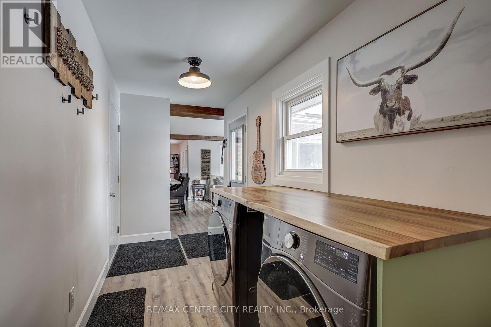5978 SUNSET ROAD Property Photo