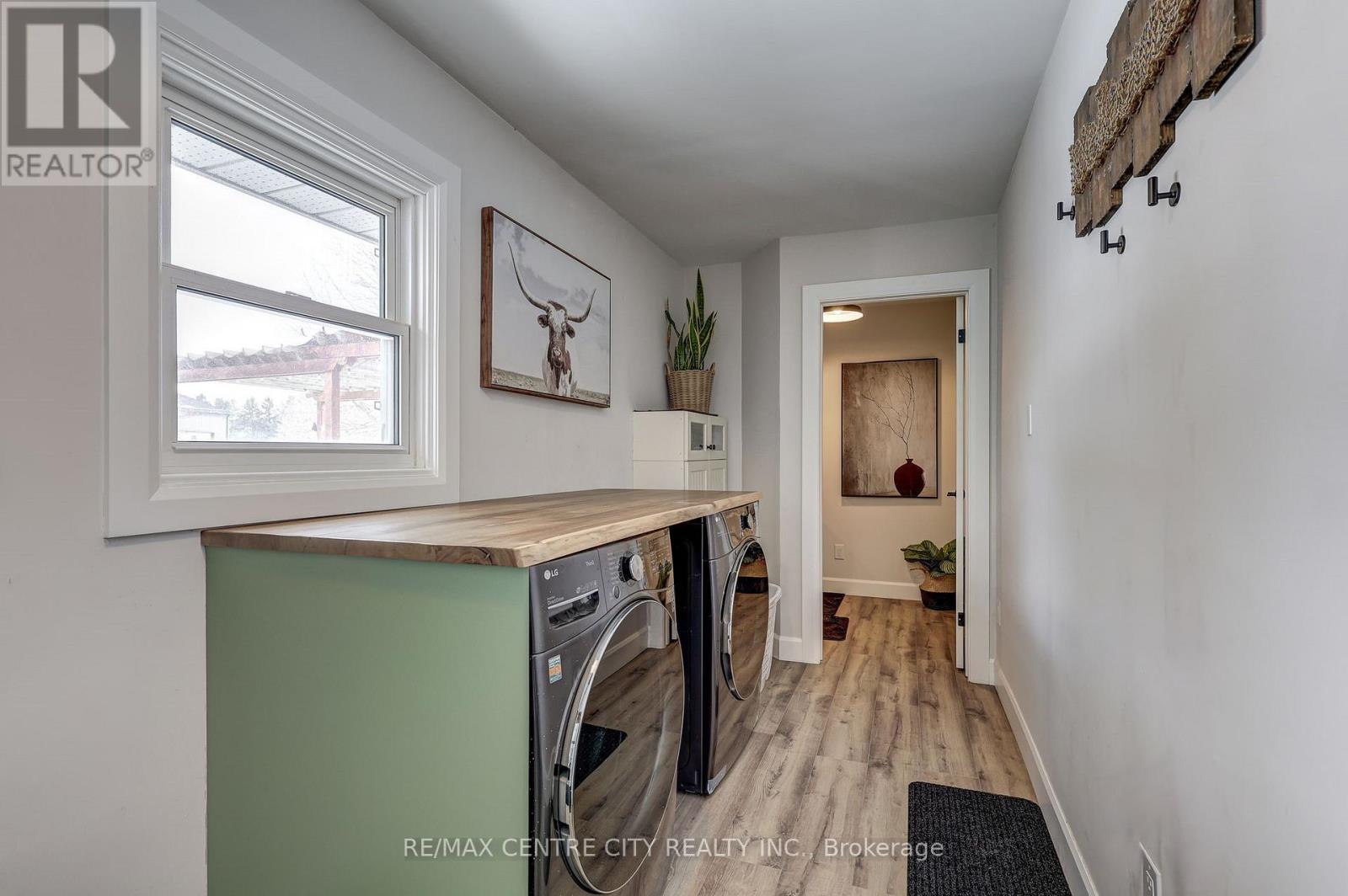 5978 SUNSET ROAD Property Photo