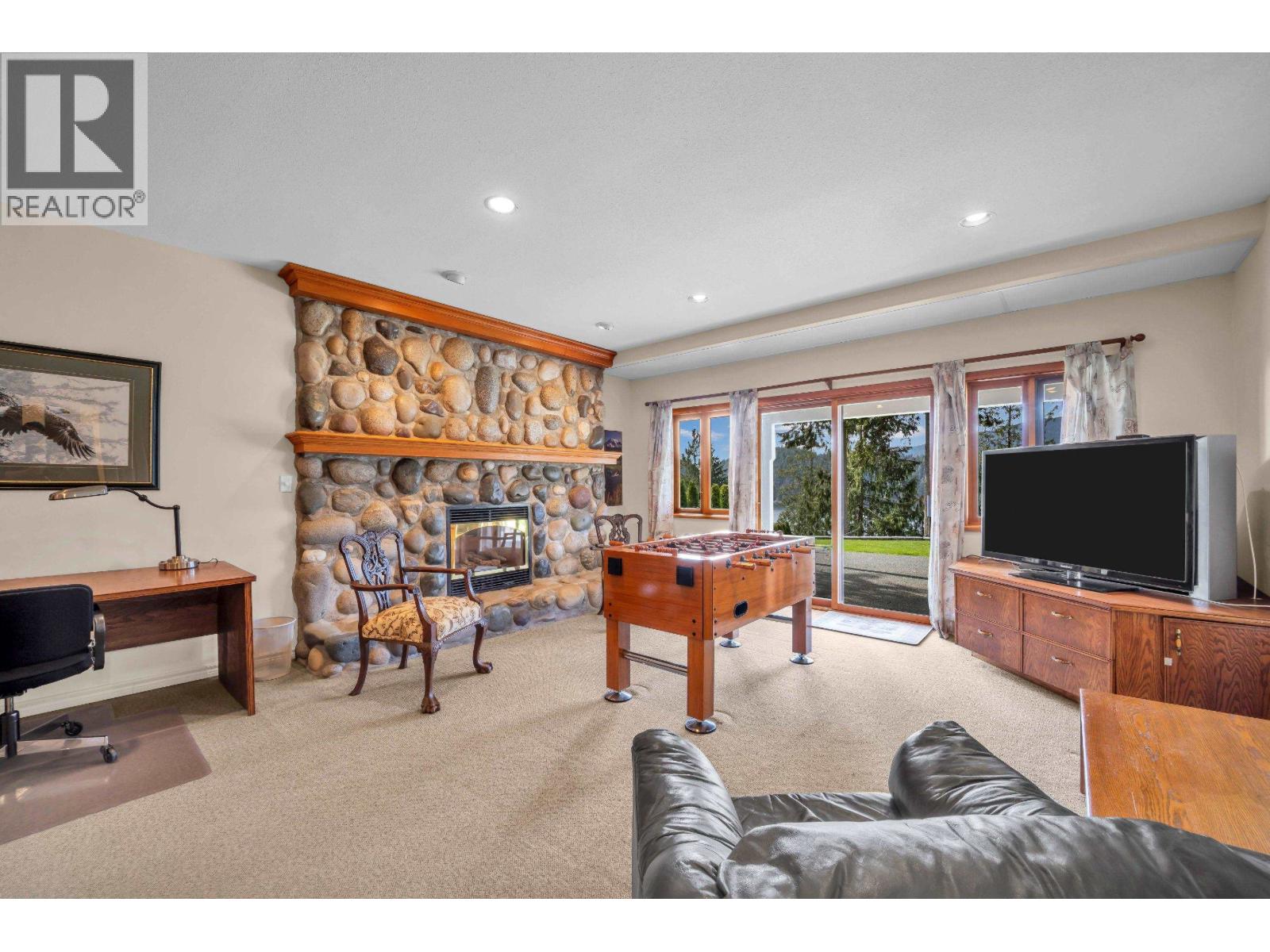 3411 SENKLER ROAD, Belcarra