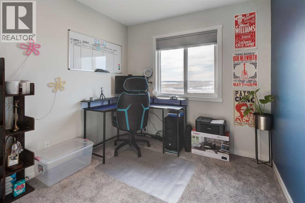 Single Family House for Sale in  Rangeview Drive SE Rangeview Calgary 