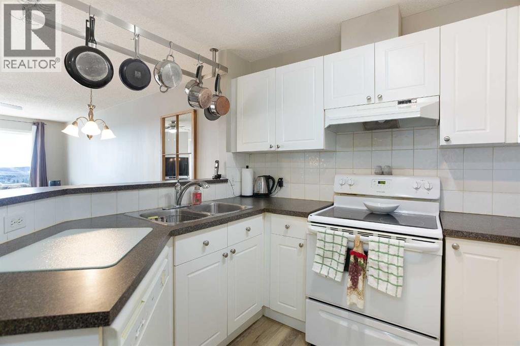 Single Family House for Sale in   Arbour Lake Road NW Arbour Lake Calgary 