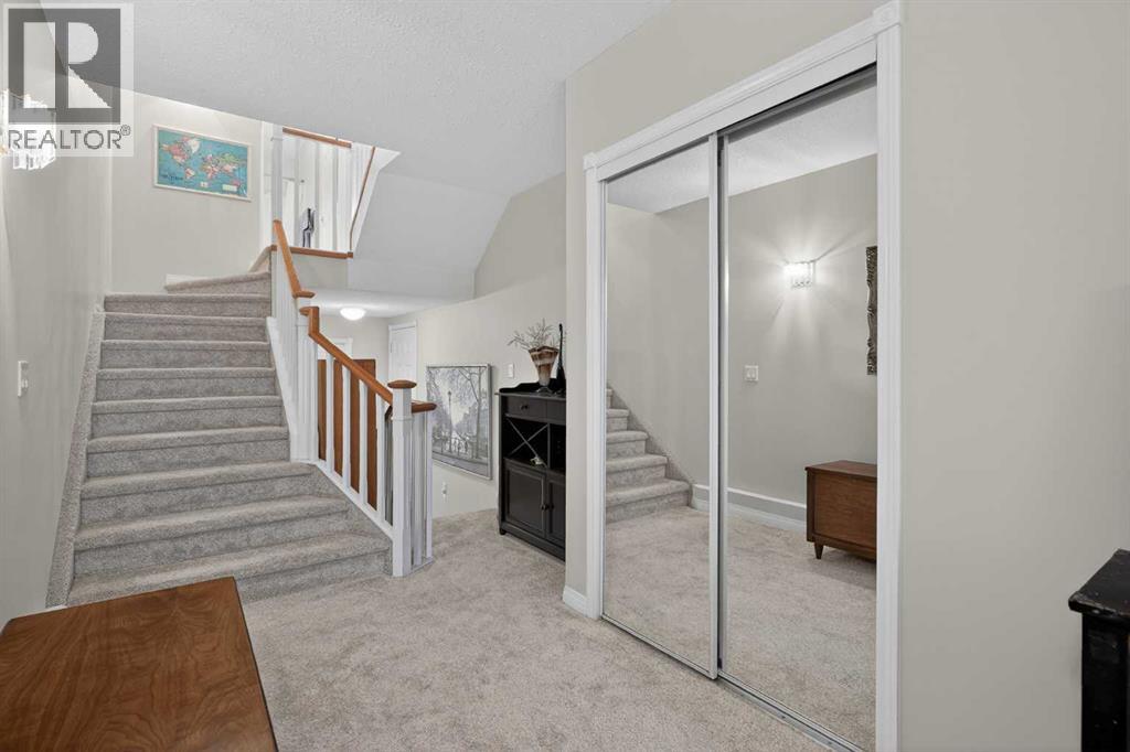 Single Family House 4 Level for Sale in   Silver Springs Road NW Silver Springs Calgary 