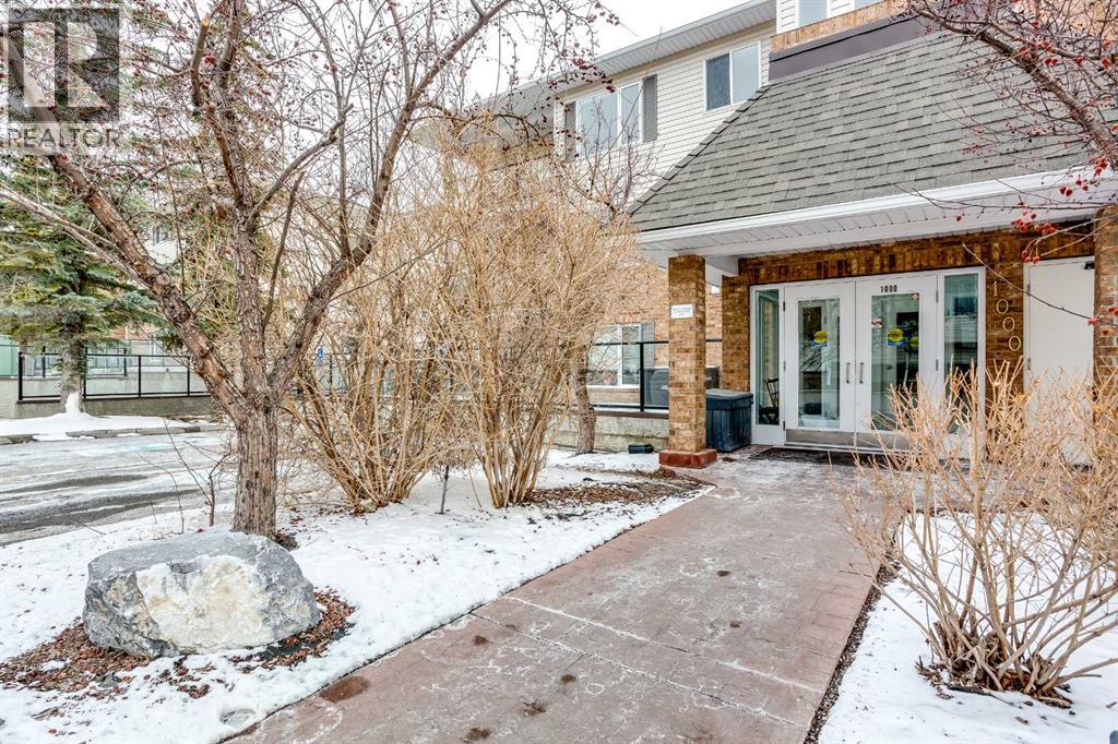 Single Family House for Sale in   Arbour Lake Road NW Arbour Lake Calgary 