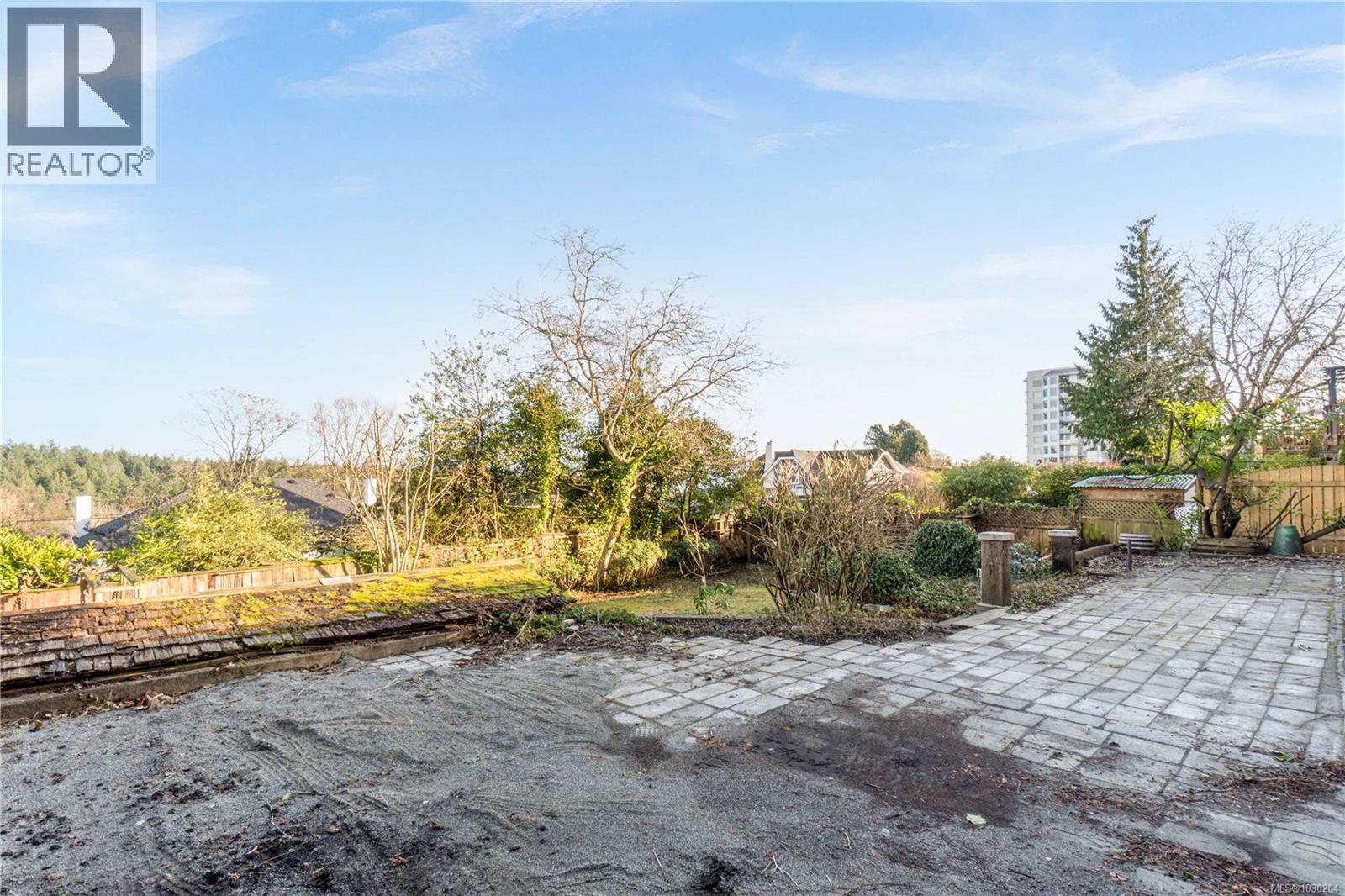 736 TERMINAL AVE N - 57