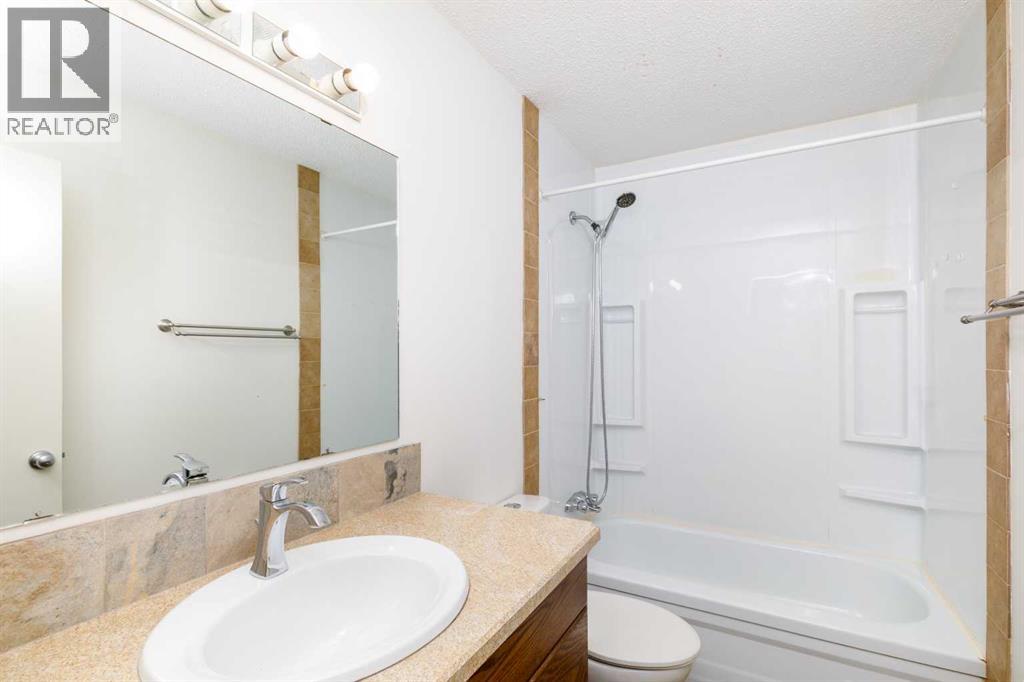 Single Family House Bungalow for Sale in  George Crescent Glendale Red Deer 