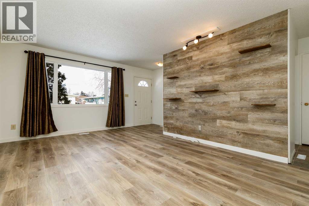 Single Family House Bungalow for Sale in  George Crescent Glendale Red Deer 