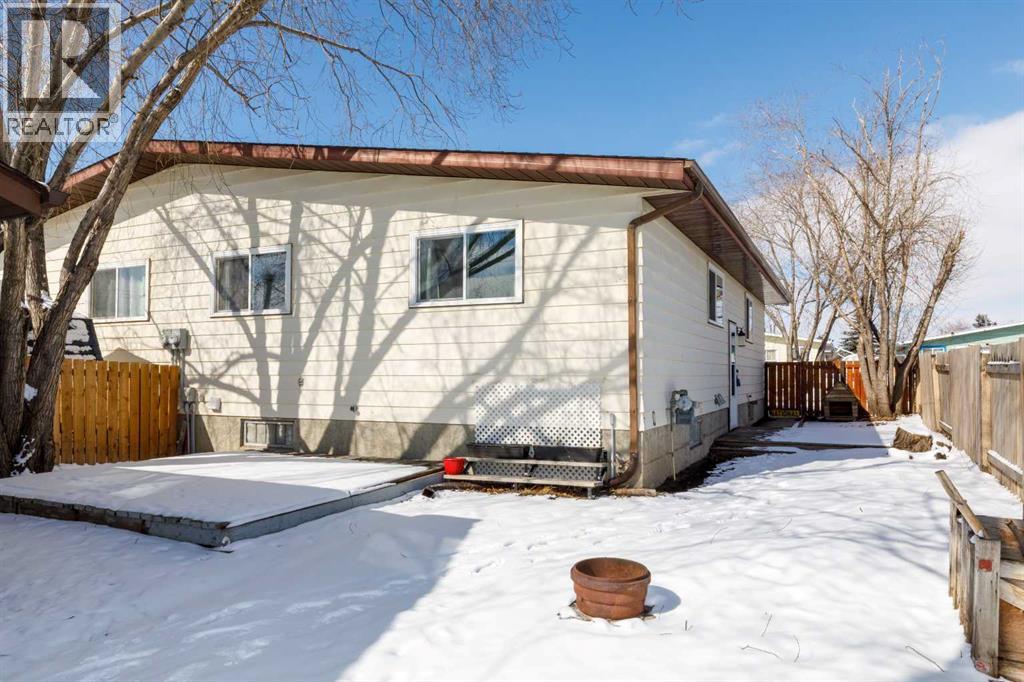 Single Family House Bungalow for Sale in  George Crescent Glendale Red Deer 