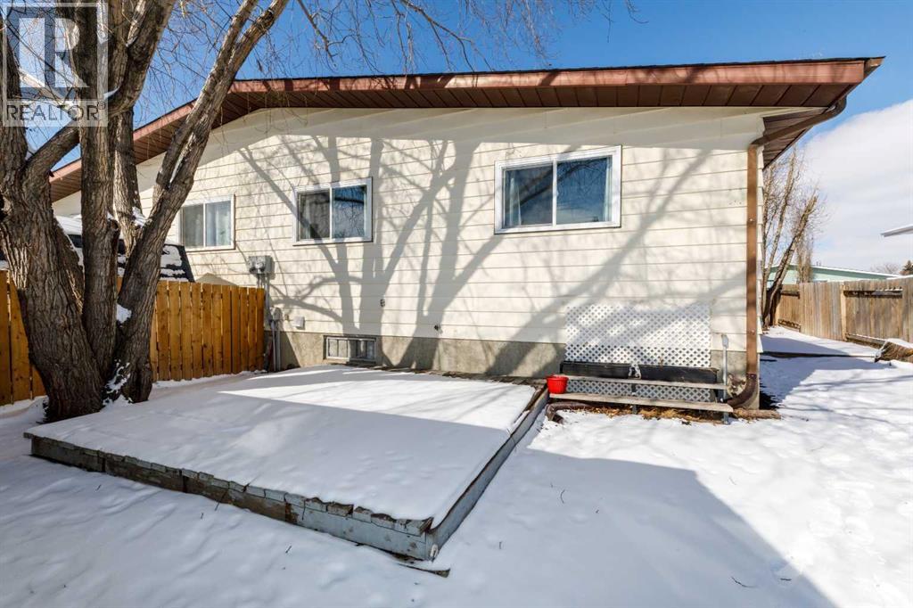 Single Family House Bungalow for Sale in  George Crescent Glendale Red Deer 