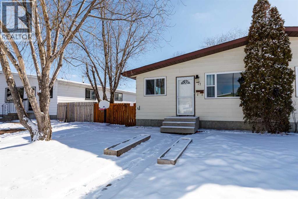 Single Family House Bungalow for Sale in  George Crescent Glendale Red Deer 