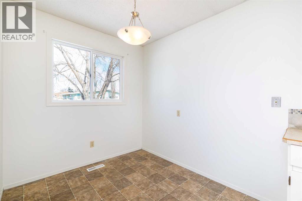 Single Family House Bungalow for Sale in  George Crescent Glendale Red Deer 