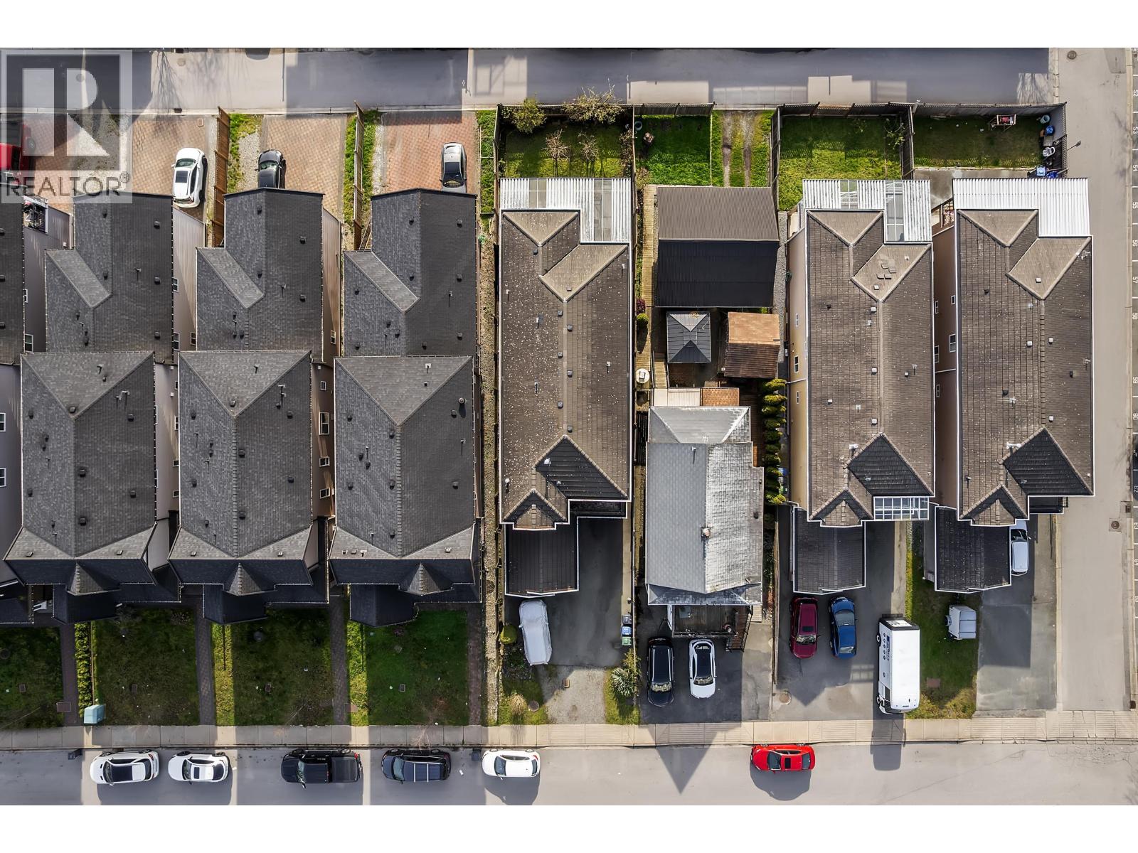 268 HAMPTON STREET, New Westminster